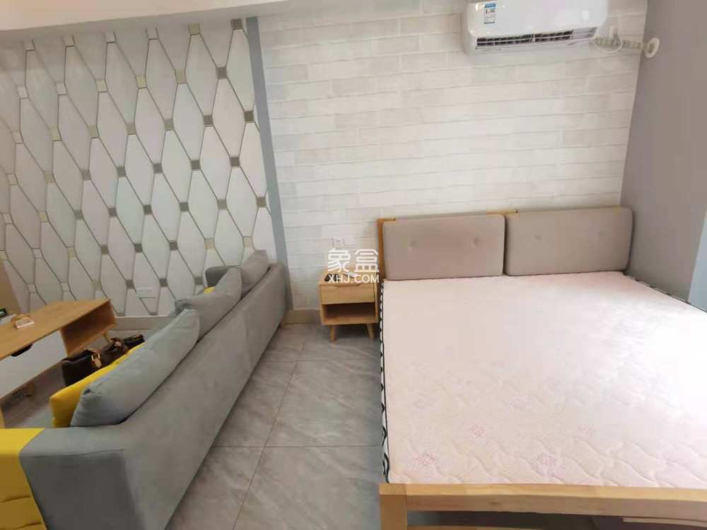 康城上品  1室1厅1卫   1100.00元/月室内图
