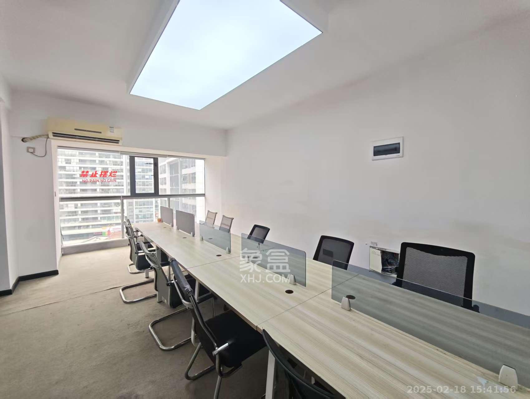 复地星光天地 1室1厅1卫 3500.0元/月 复地星光天地 1室1厅1卫 3500.0元/月室内图