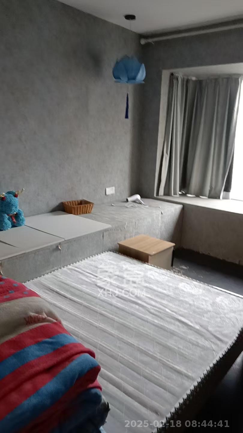 一品嘉庭  5室2厅1卫   2500.00元/月室内图