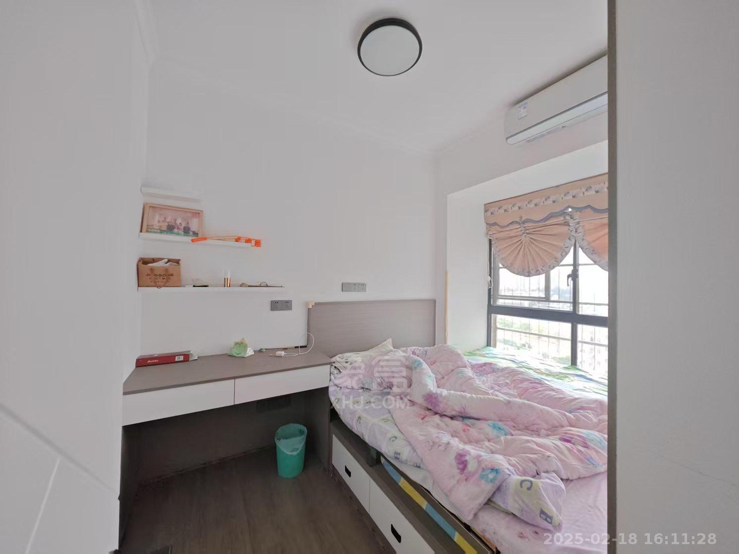 翠谷城 3室2厅2卫 1800.0元/月 翠谷城 3室2厅2卫 1800.0元/月室内图