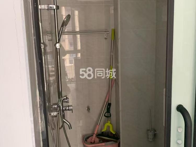 海博星都  1室1厅1卫   1300.00元/月室内图