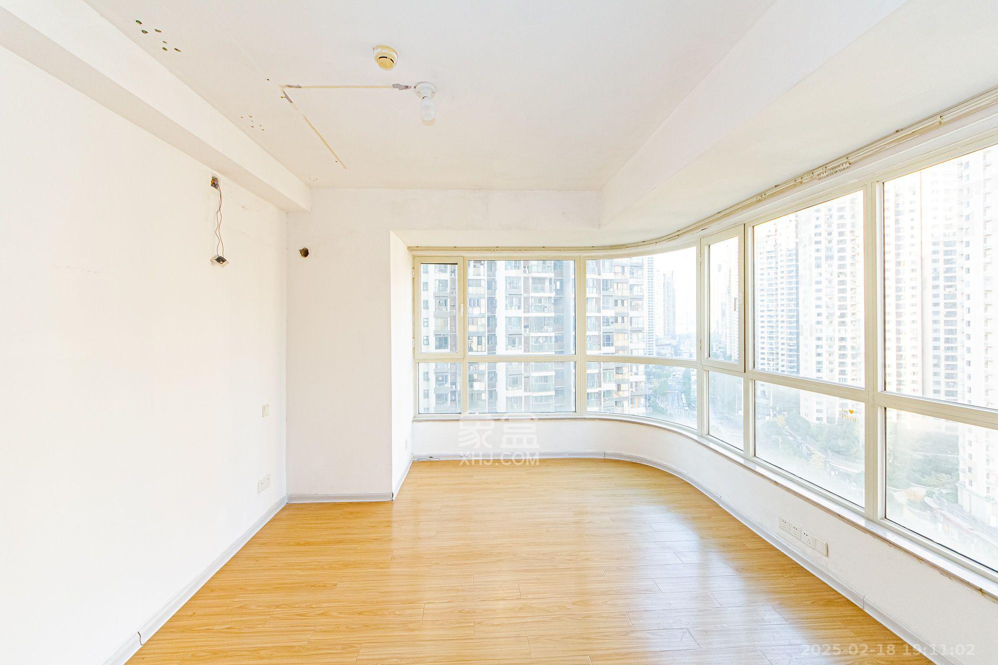 北辰三角洲E5区  3室1厅1卫    2700.0元/月 北辰三角洲E5区  3室1厅1卫    2700.0元/月室内图