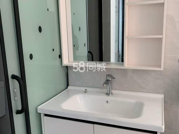 海博星都  1室1厅1卫   1300.00元/月室内图