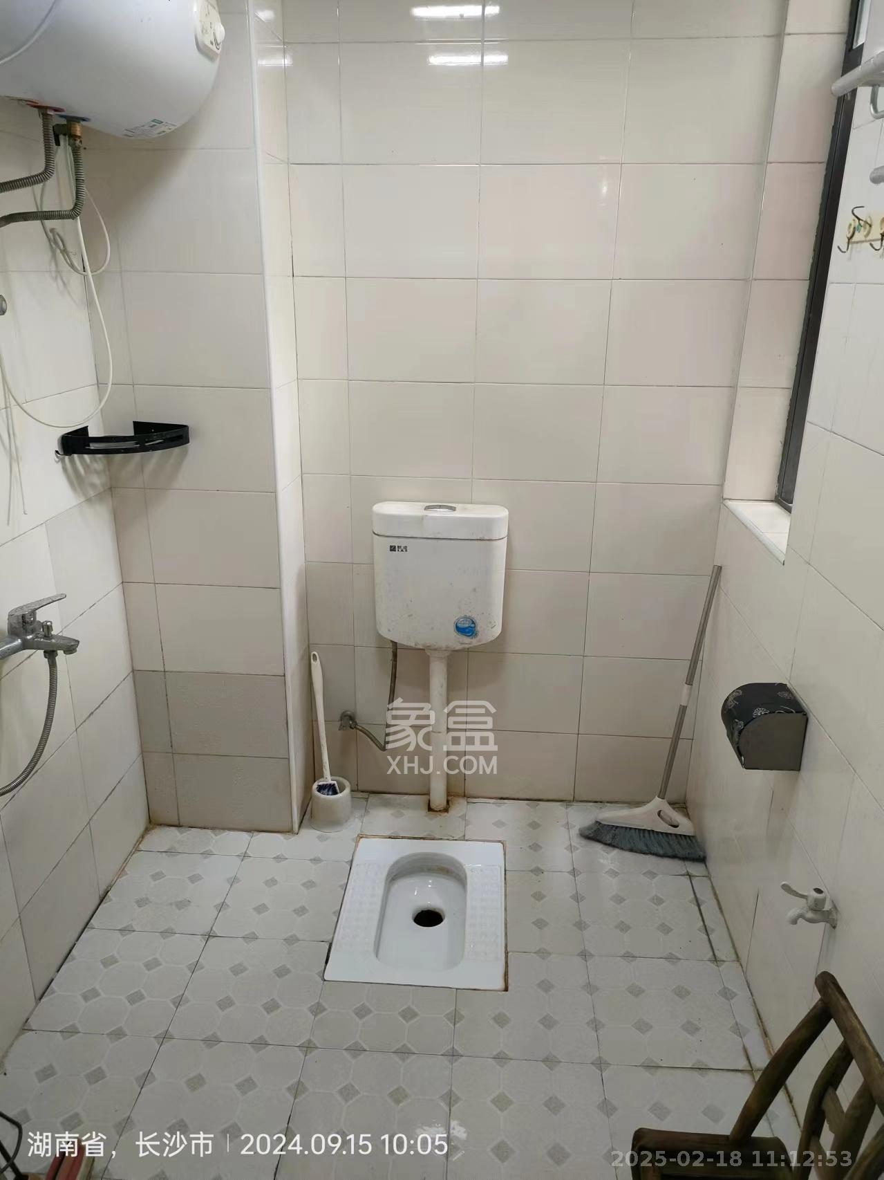 山水新城  2室2厅1卫   1800.00元/月室内图