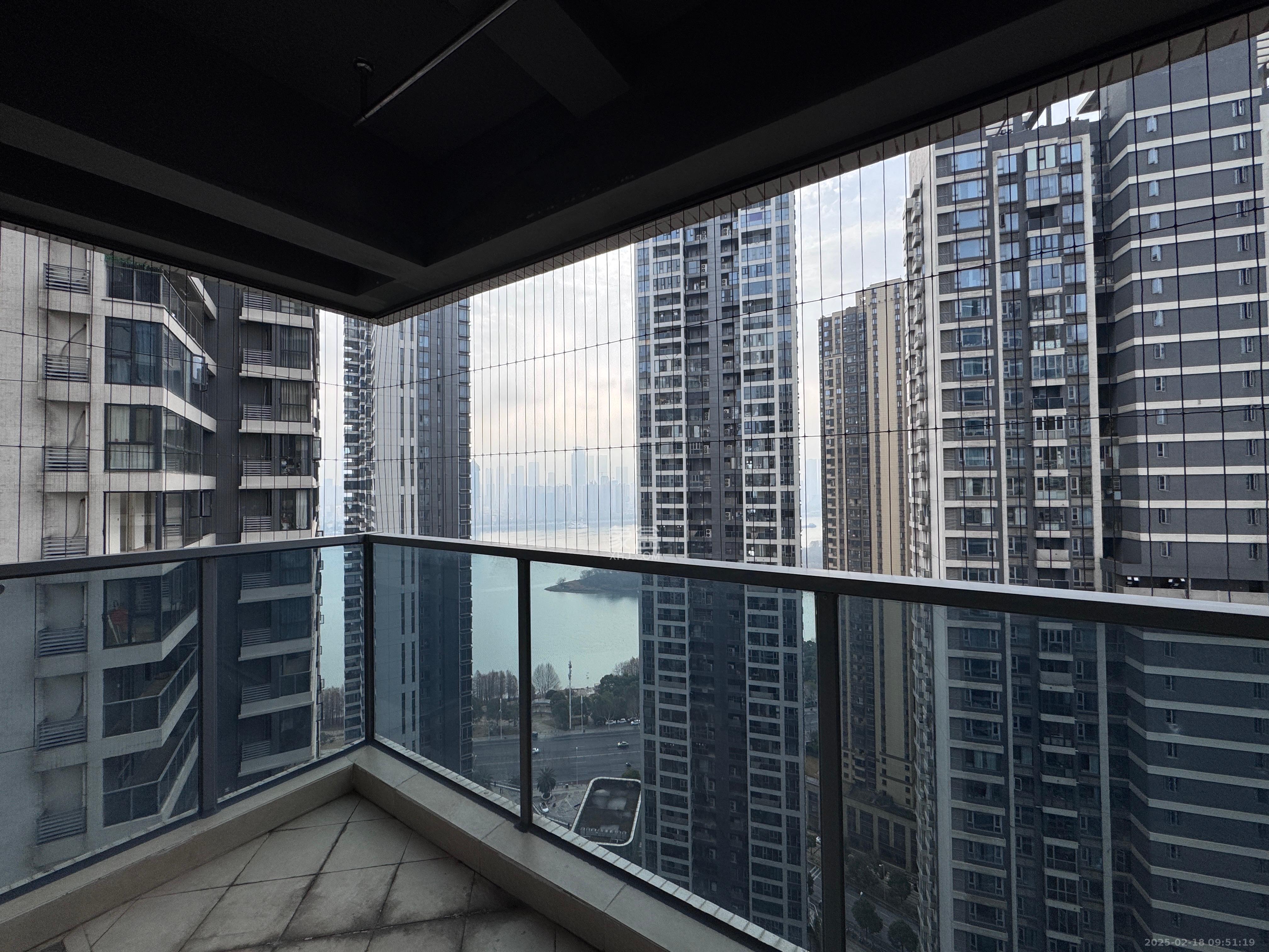 保利天禧C区 3室2厅2卫 6000.0元/月 保利天禧C区 3室2厅2卫 6000.0元/月室内图