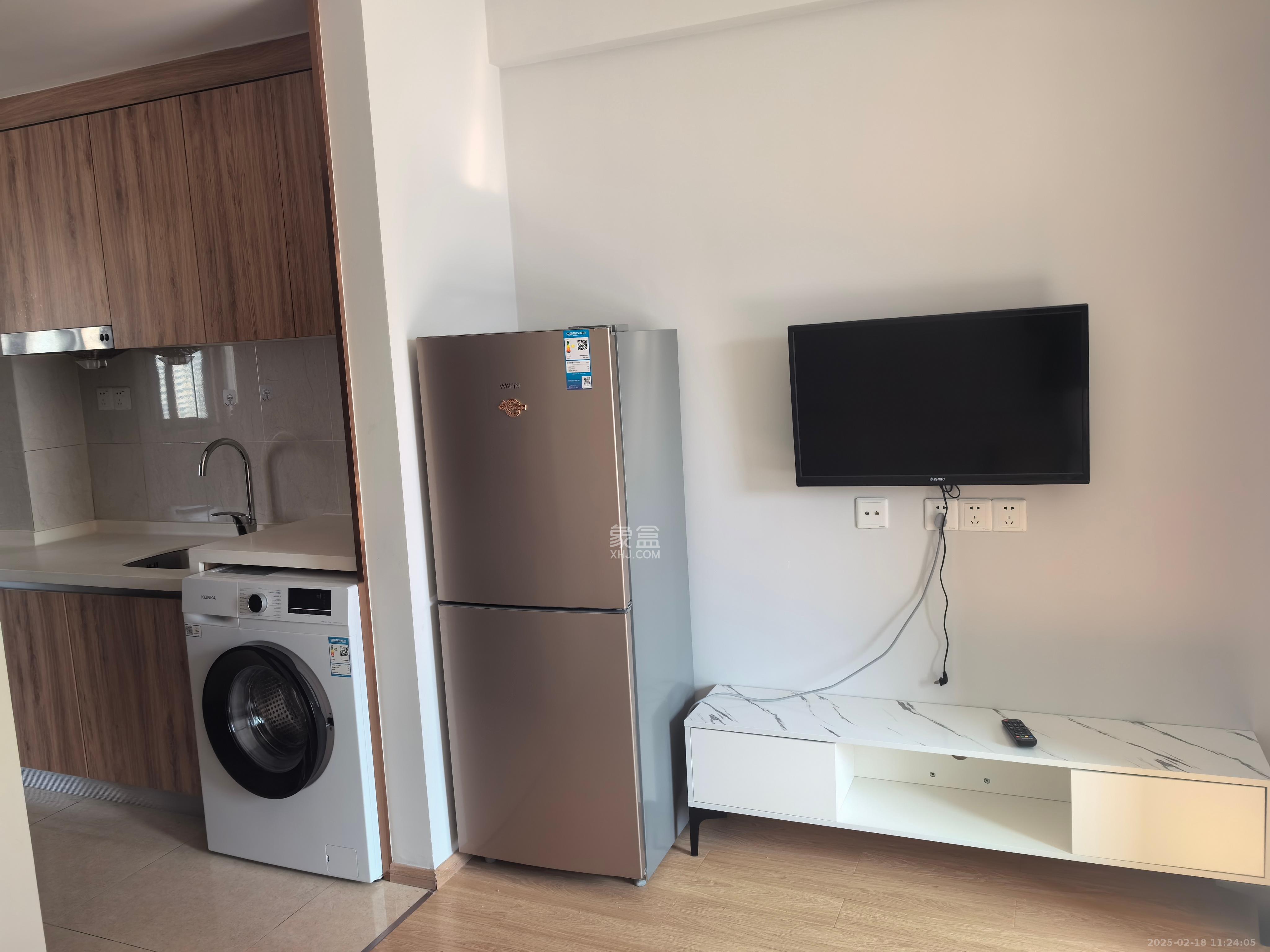 佳兆业云顶都汇 1室1厅1卫 1300.0元/月 佳兆业云顶都汇 1室1厅1卫 1300.0元/月室内图