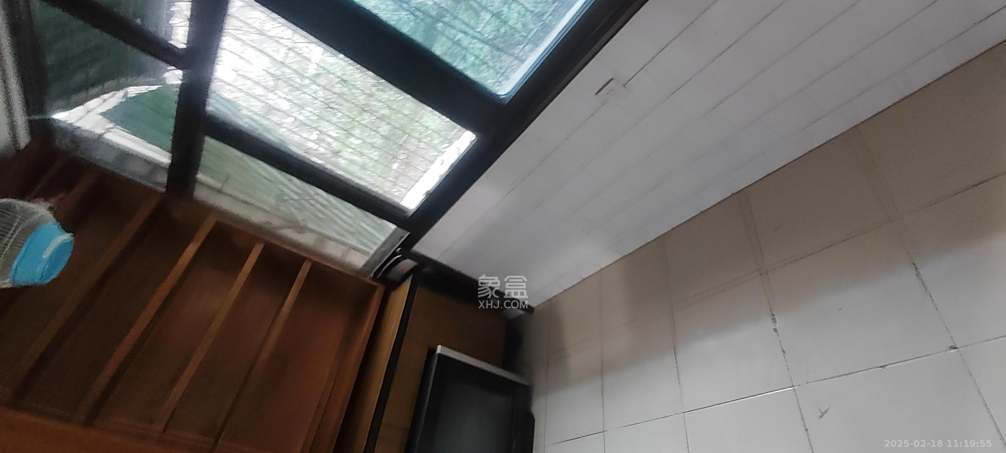 湖橡宿舍/湖橡小区 2室1厅1卫 1600.0元/月 湖橡宿舍/湖橡小区 2室1厅1卫 1600.0元/月室内图