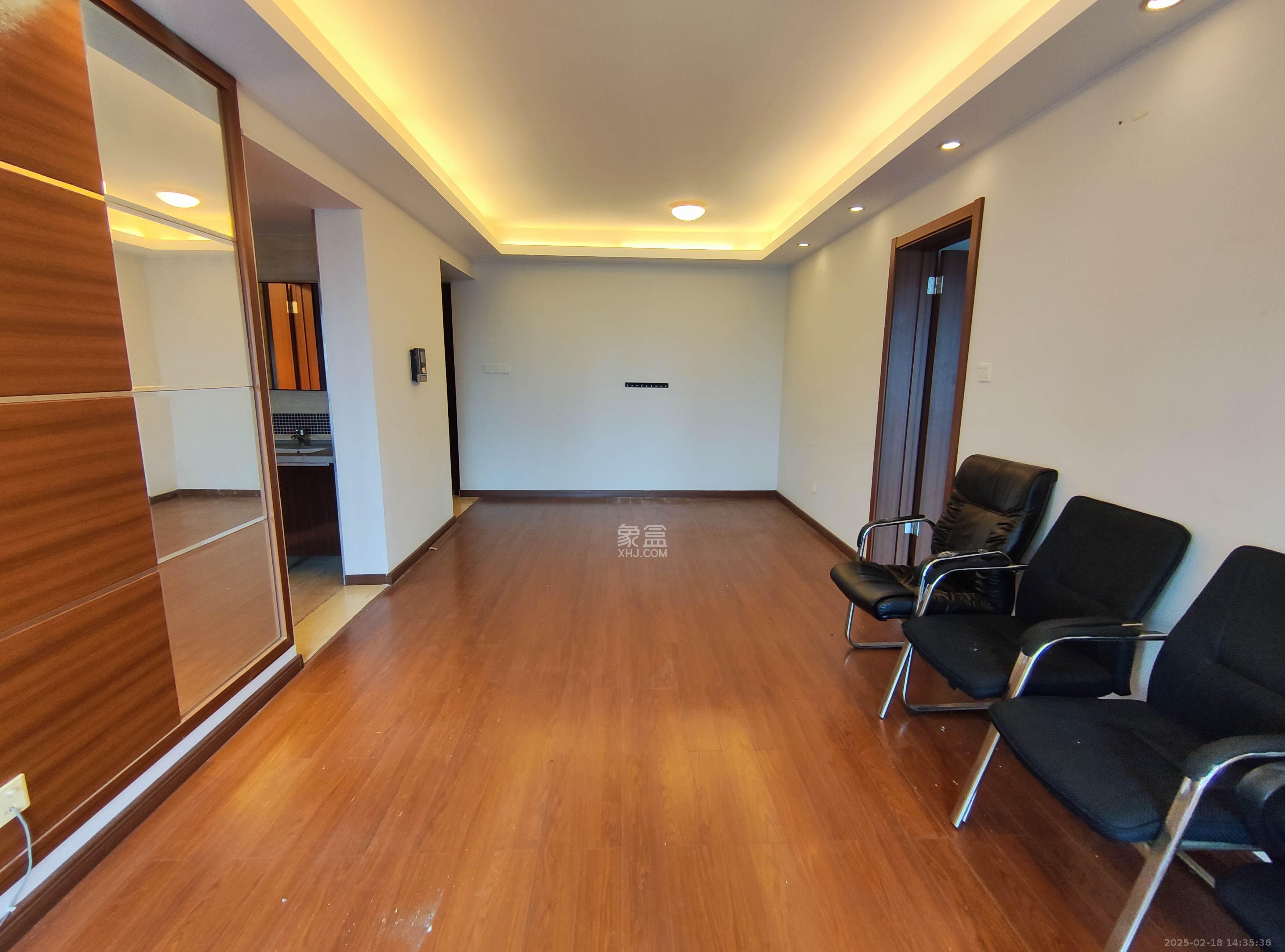 万科金域华府三四期 2室2厅1卫 2300.0元/月 万科金域华府三四期 2室2厅1卫 2300.0元/月室内图