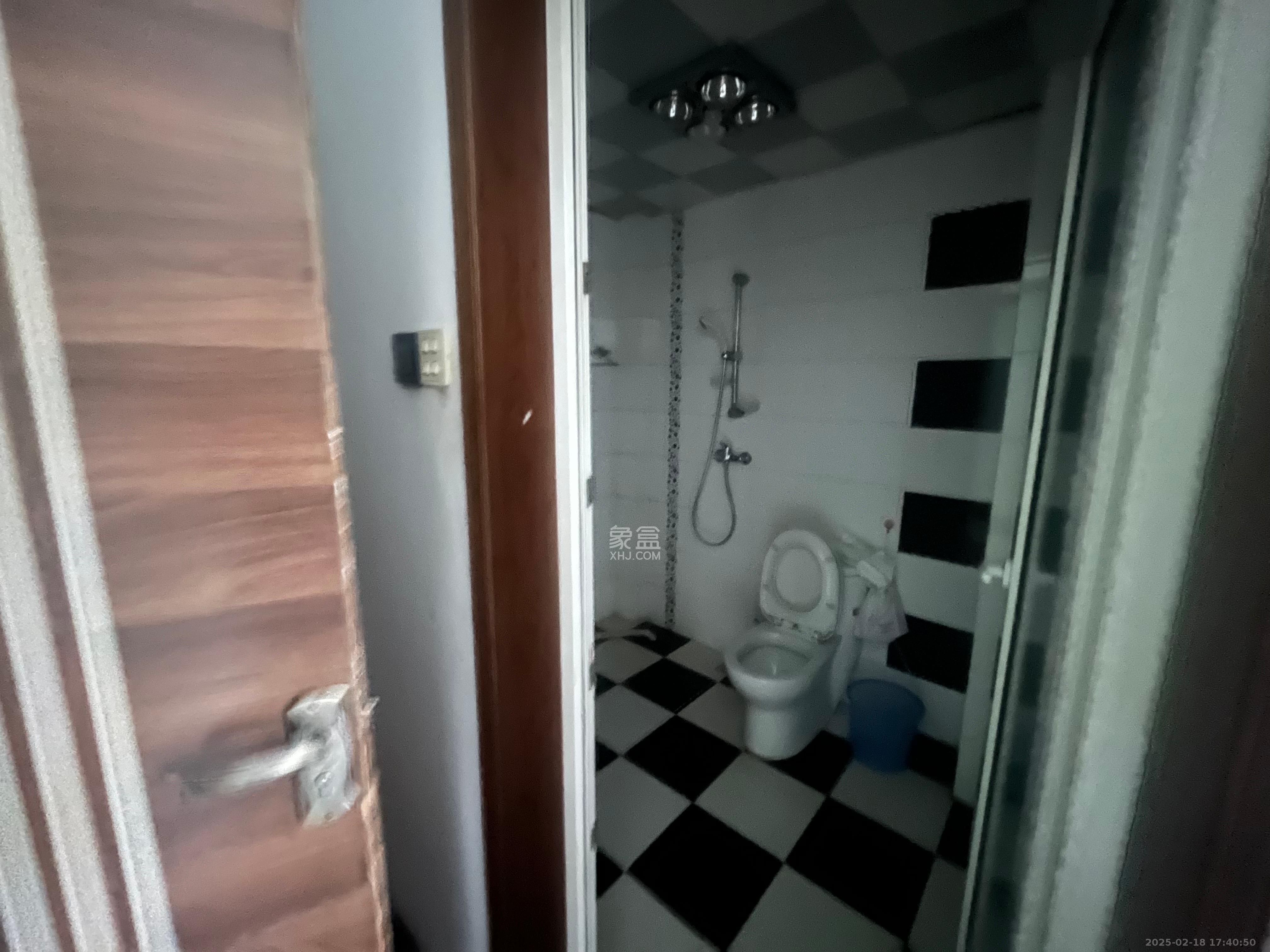 星语林名园 3室2厅2卫 2500.0元/月 星语林名园 3室2厅2卫 2500.0元/月室内图