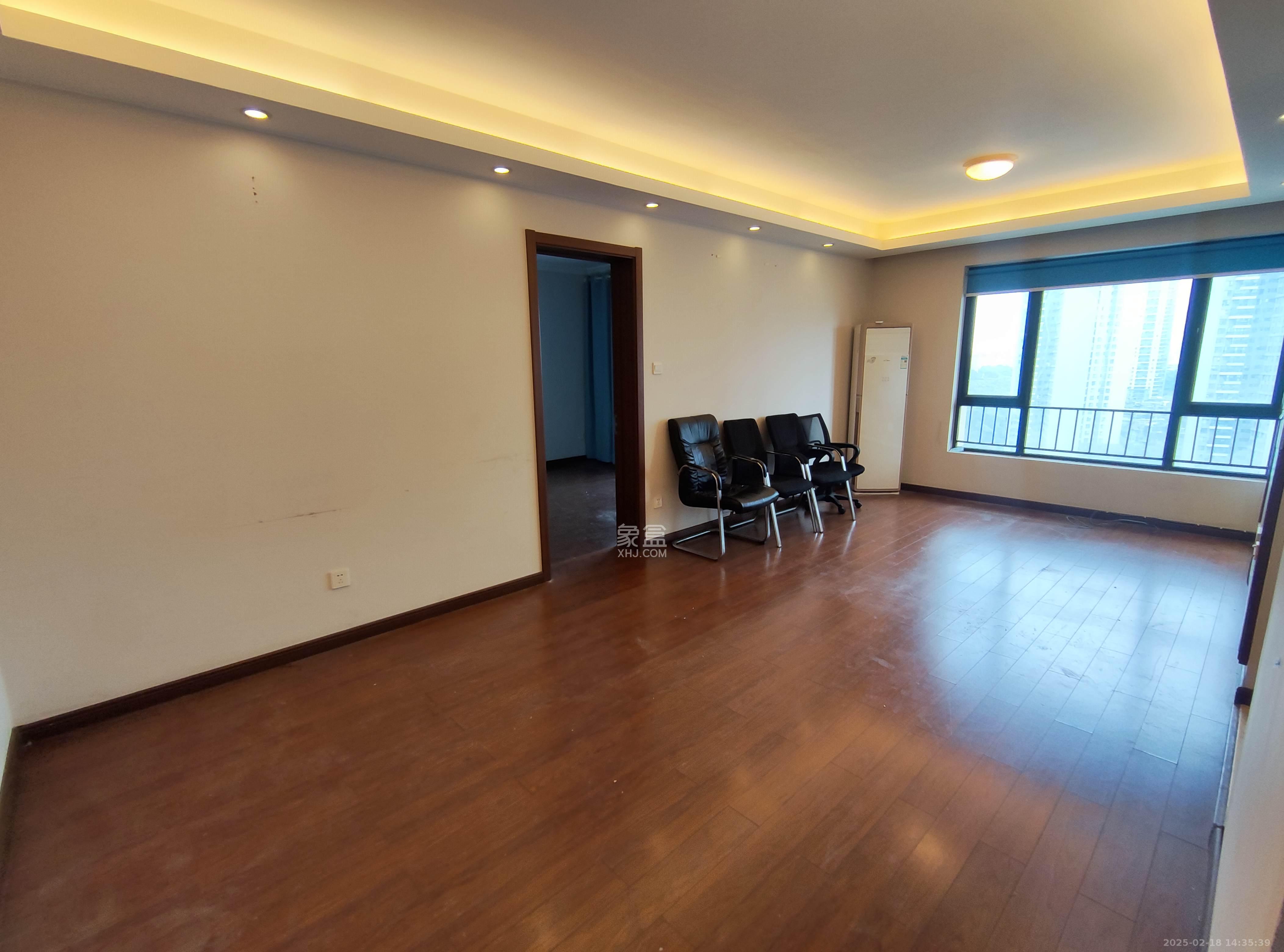 万科金域华府三四期 2室2厅1卫 2300.0元/月 万科金域华府三四期 2室2厅1卫 2300.0元/月室内图