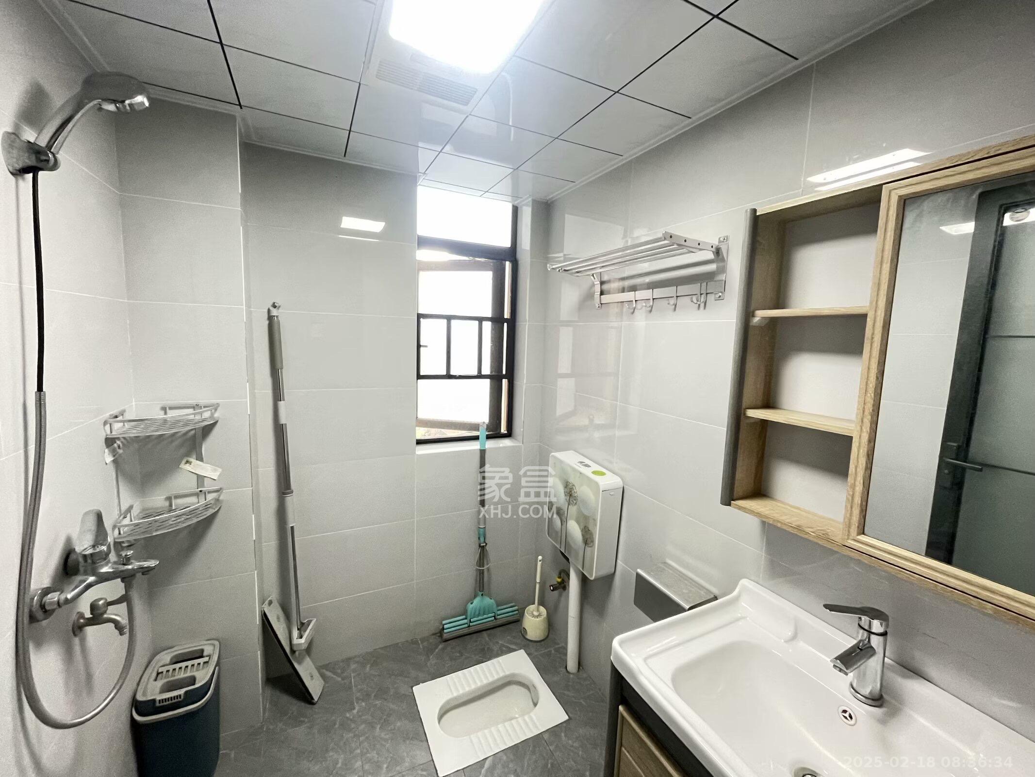 嘉雨兴园 2室1厅1卫 2600.0元/月 嘉雨兴园 2室1厅1卫 2600.0元/月室内图