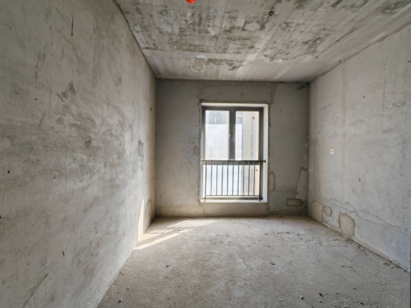 海航豪庭南苑 3室2厅2卫 295.0万 海航豪庭南苑 3室2厅2卫 295.0万客厅