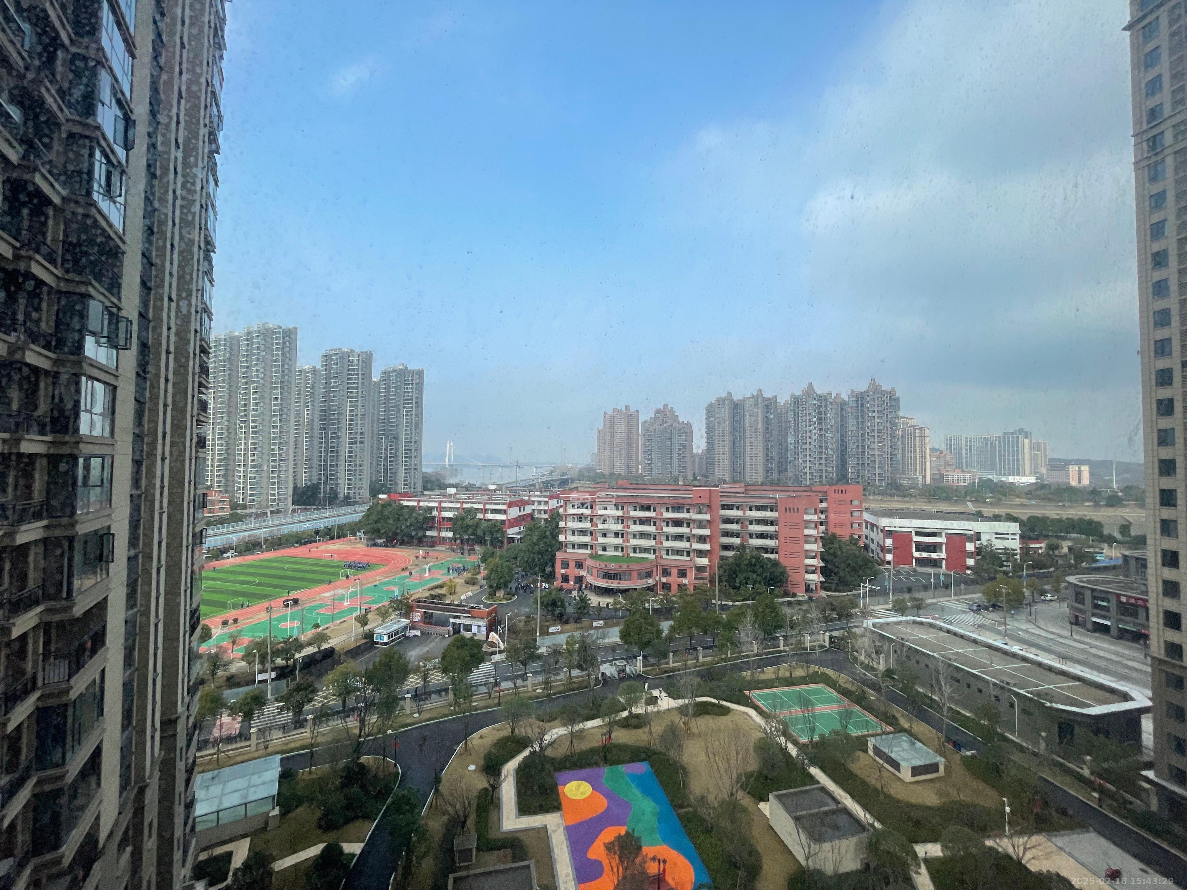 恒大清澜苑(恒大御景半岛四期) 1室0厅1卫 1600.0元/月 恒大清澜苑(恒大御景半岛四期) 1室0厅1卫 1600.0元/月室内图