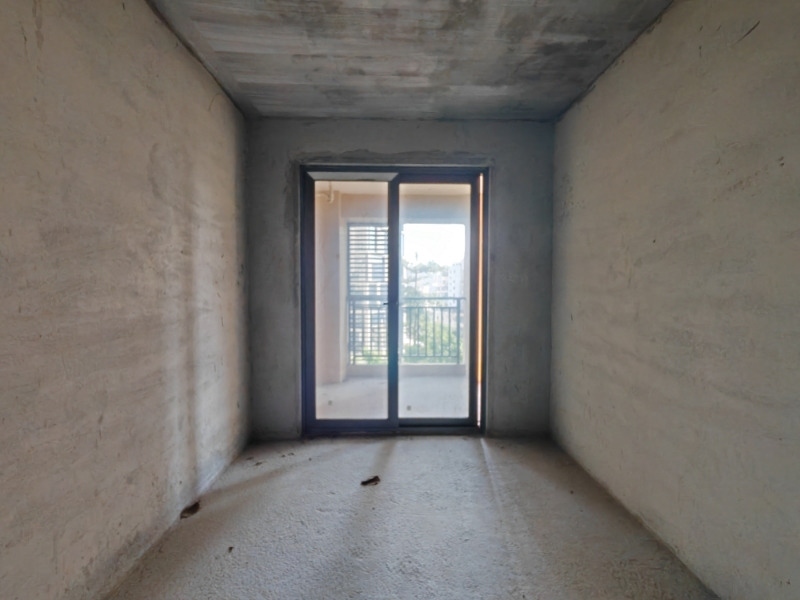 海航豪庭南苑 3室2厅2卫 295.0万 海航豪庭南苑 3室2厅2卫 295.0万客厅