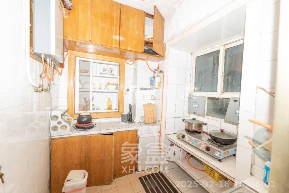 东塘工商银行宿舍 2室2厅1卫 2000.0元/月 东塘工商银行宿舍 2室2厅1卫 2000.0元/月室内图