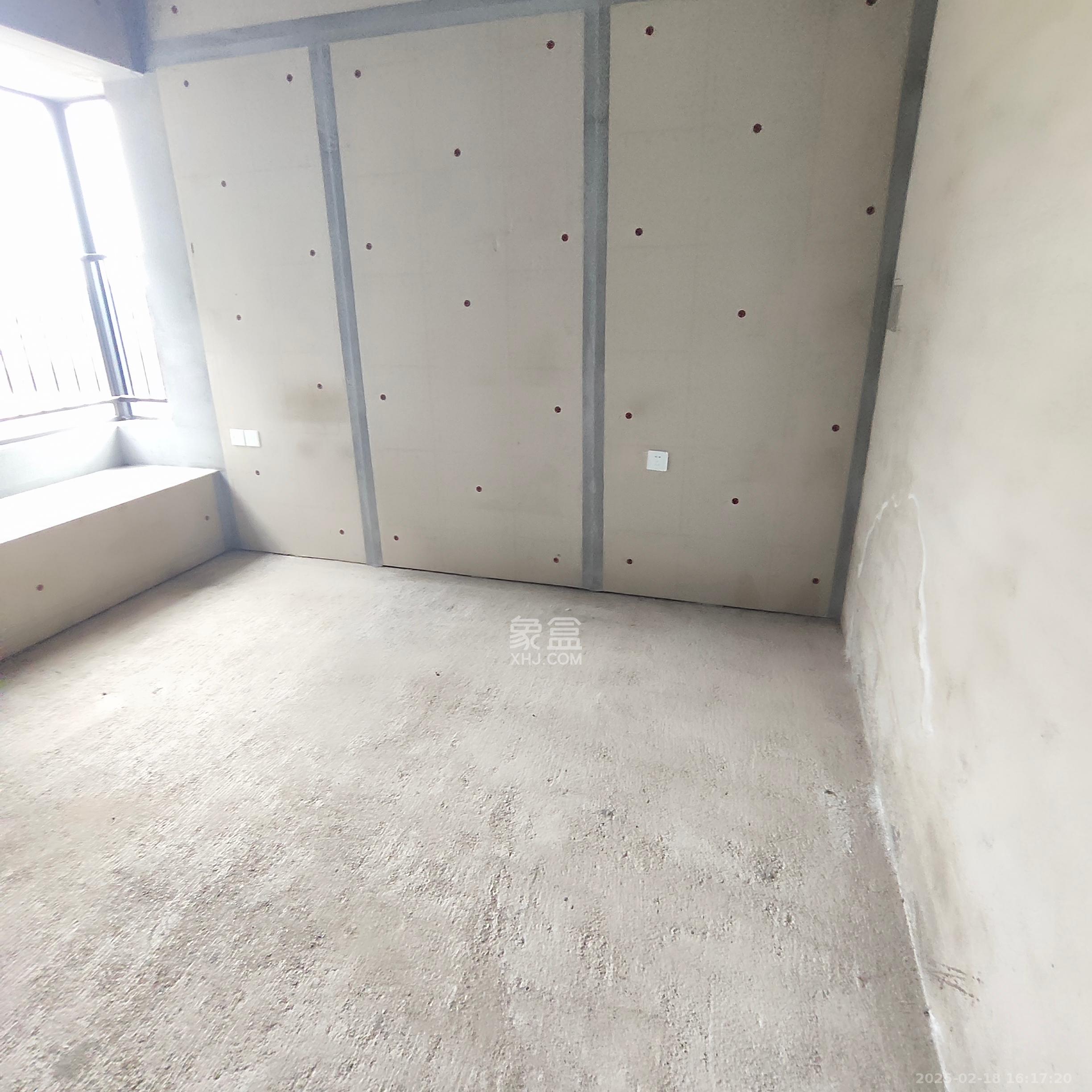 日盛湖湘悦府  4室2厅2卫    1100.0元/月 日盛湖湘悦府  4室2厅2卫    1100.0元/月室内图1