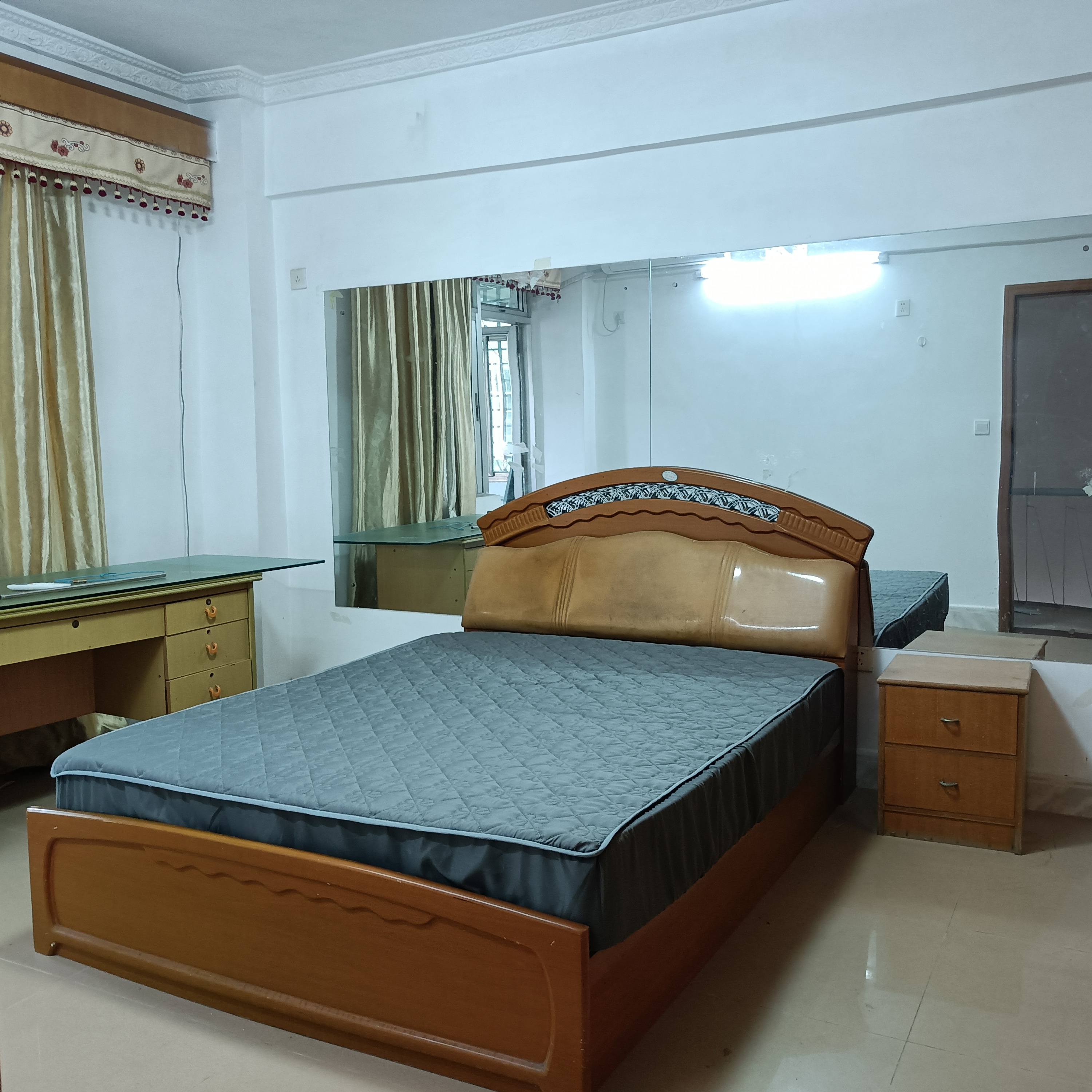 凤凰新村 3室2厅2卫 2600.0元/月 凤凰新村 3室2厅2卫 2600.0元/月室内图