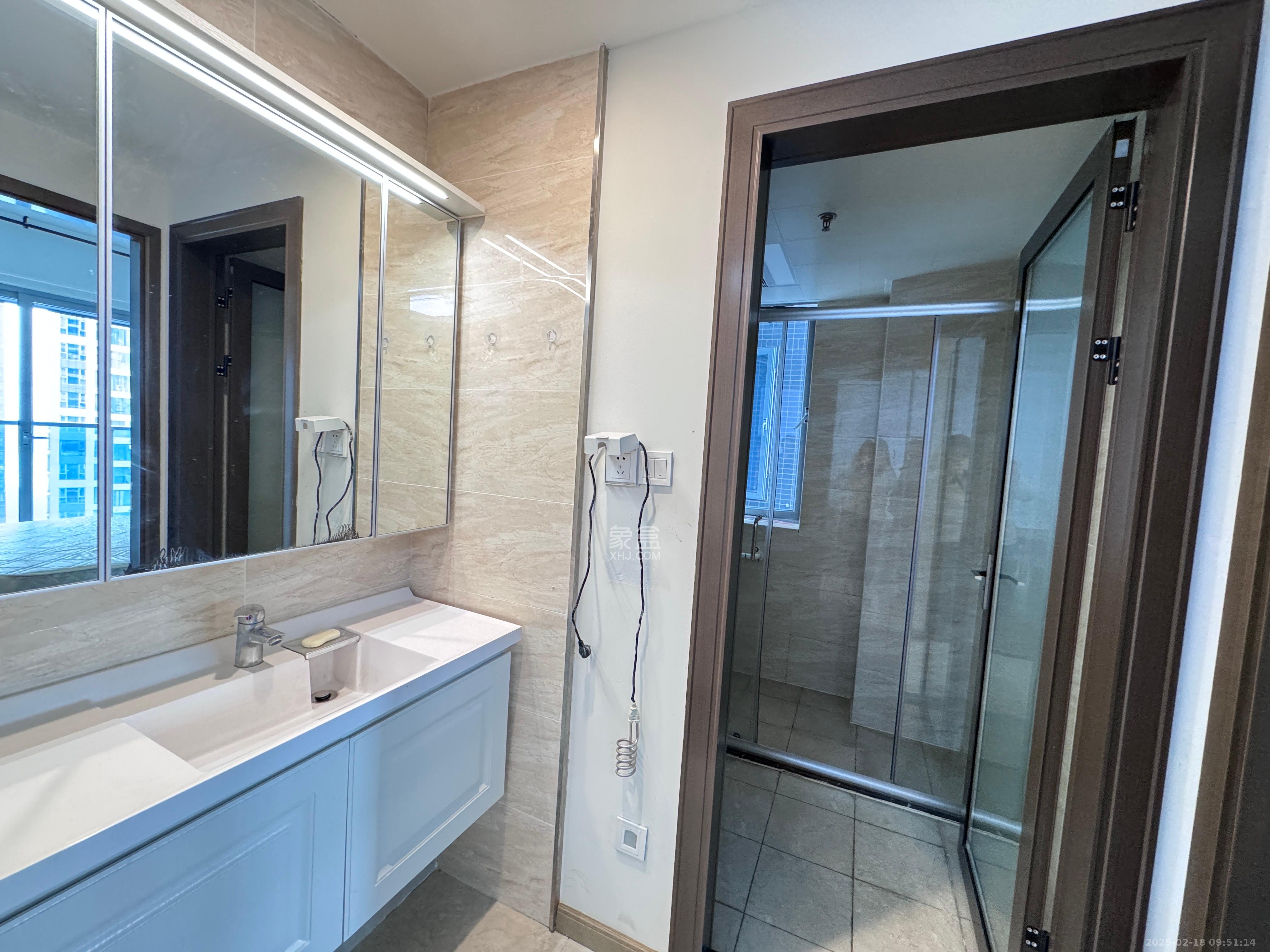 保利天禧C区 3室2厅2卫 6000.0元/月 保利天禧C区 3室2厅2卫 6000.0元/月室内图