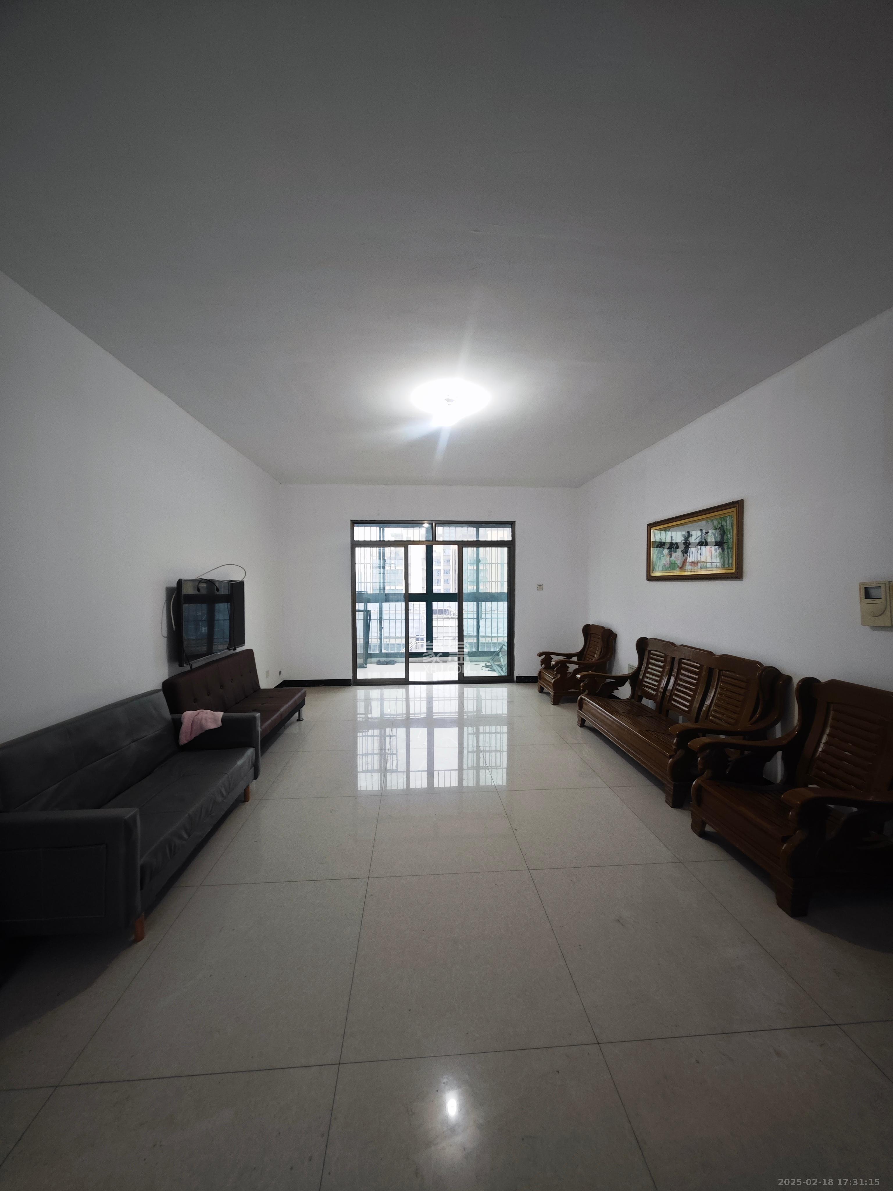 新城璟隽(麓华新城) 3室2厅2卫 1400.0元/月 新城璟隽(麓华新城) 3室2厅2卫 1400.0元/月室内图