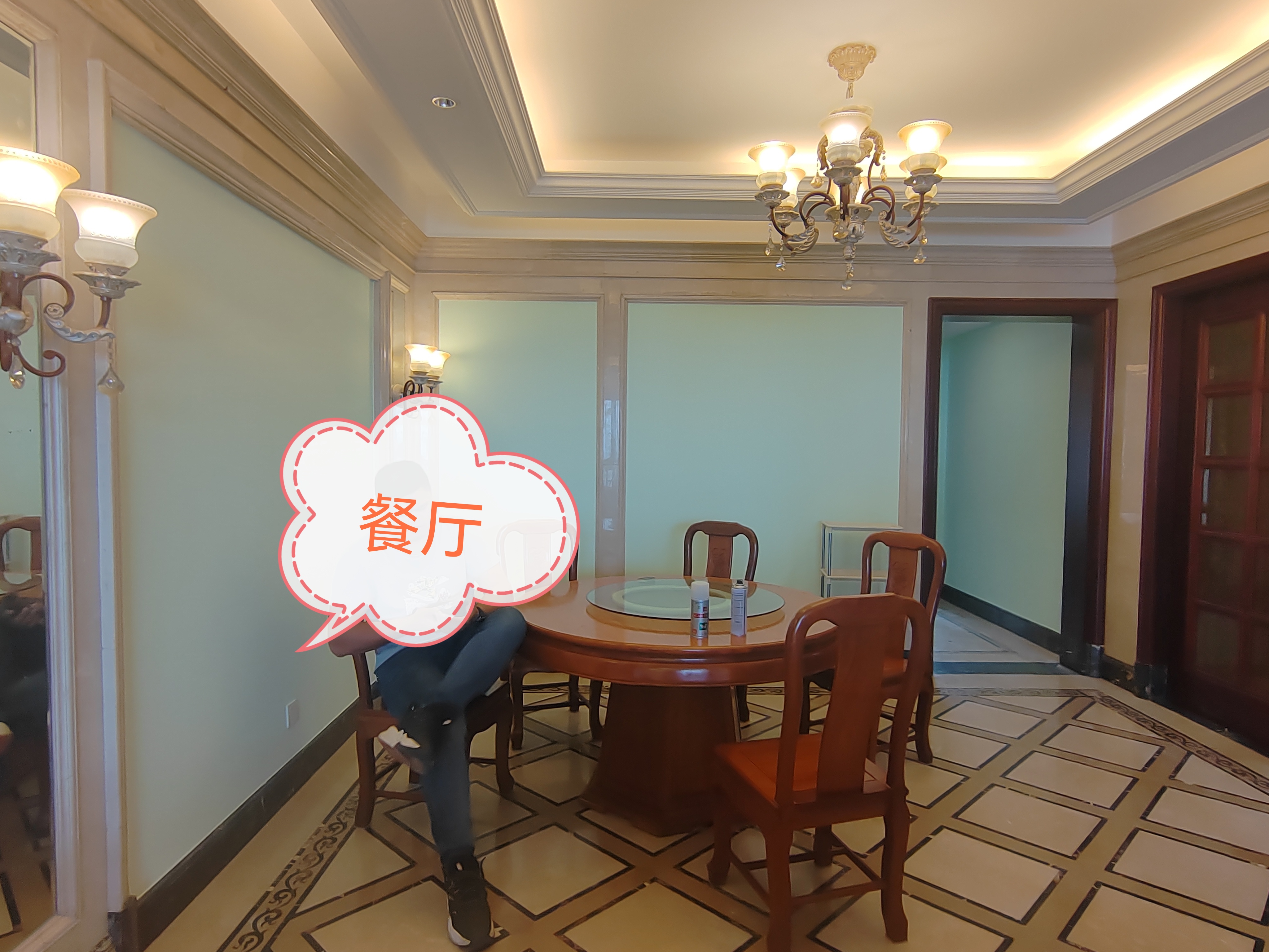 海口湾1号 4室2厅1卫 650.0万 海口湾1号 4室2厅1卫 650.0万客厅