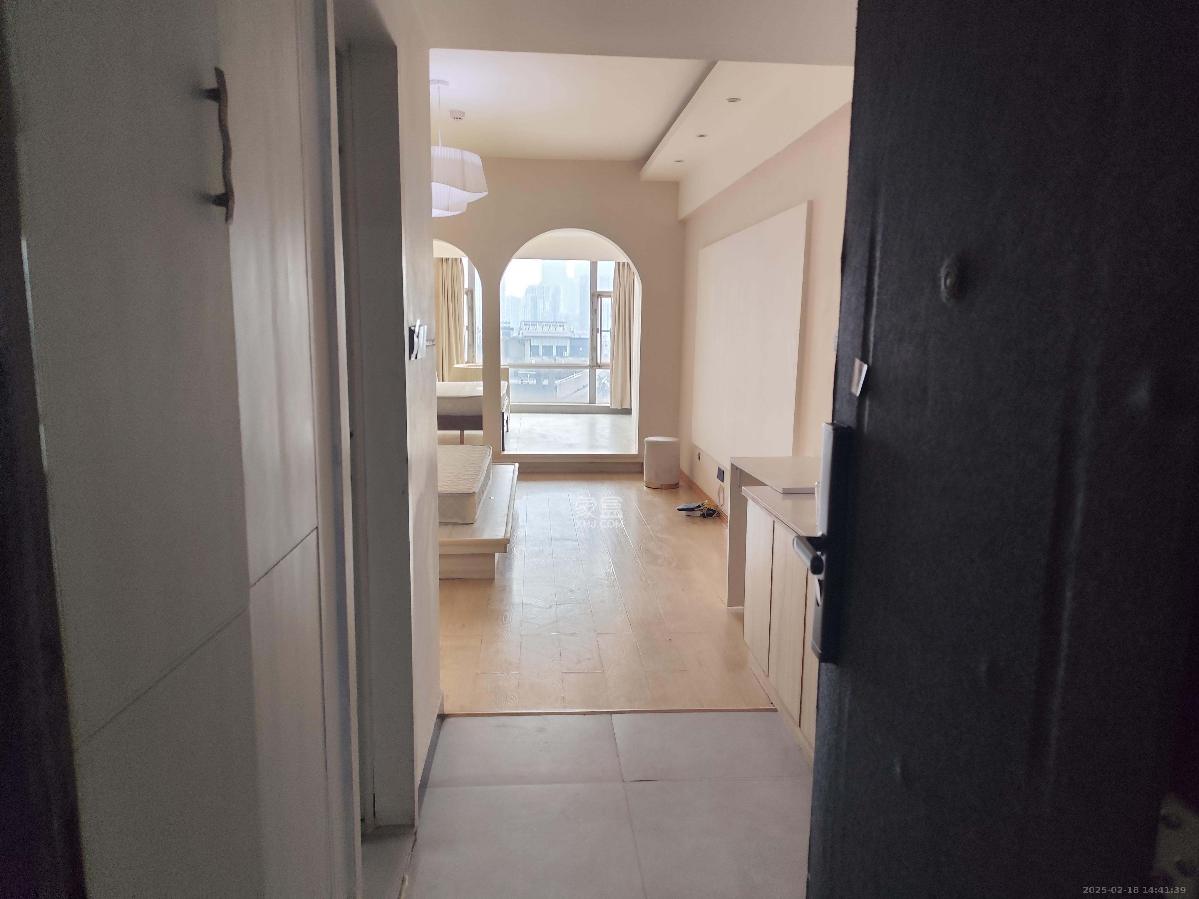 BOBO国际 1室1厅1卫 2200.0元/月 BOBO国际 1室1厅1卫 2200.0元/月室内图