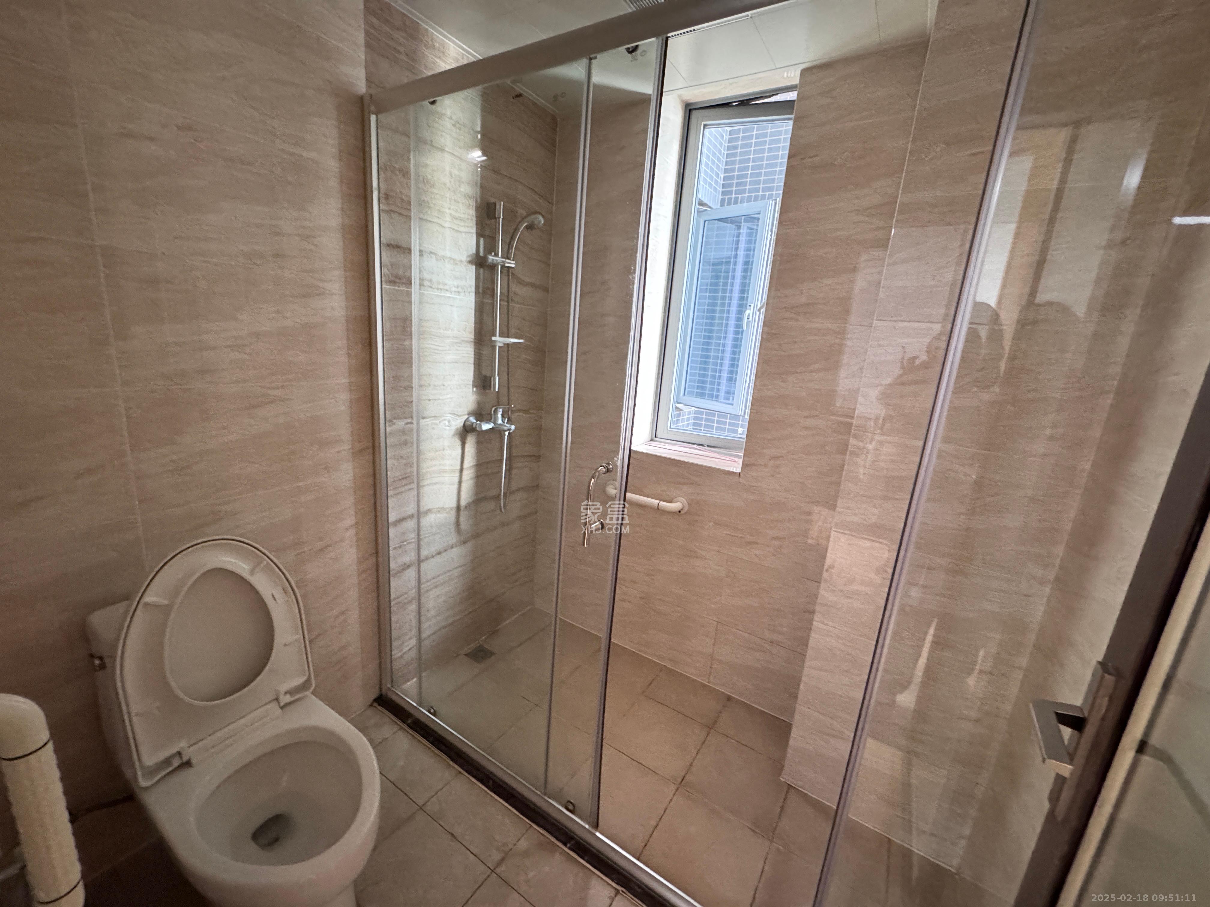 保利天禧C区 3室2厅2卫 6000.0元/月 保利天禧C区 3室2厅2卫 6000.0元/月室内图