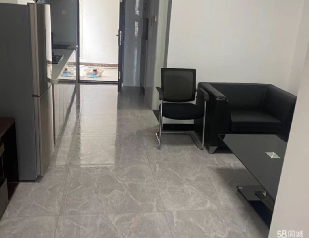 新九龙环球商业广场 2室1厅1卫 1000.0元/月 新九龙环球商业广场 2室1厅1卫 1000.0元/月室内图