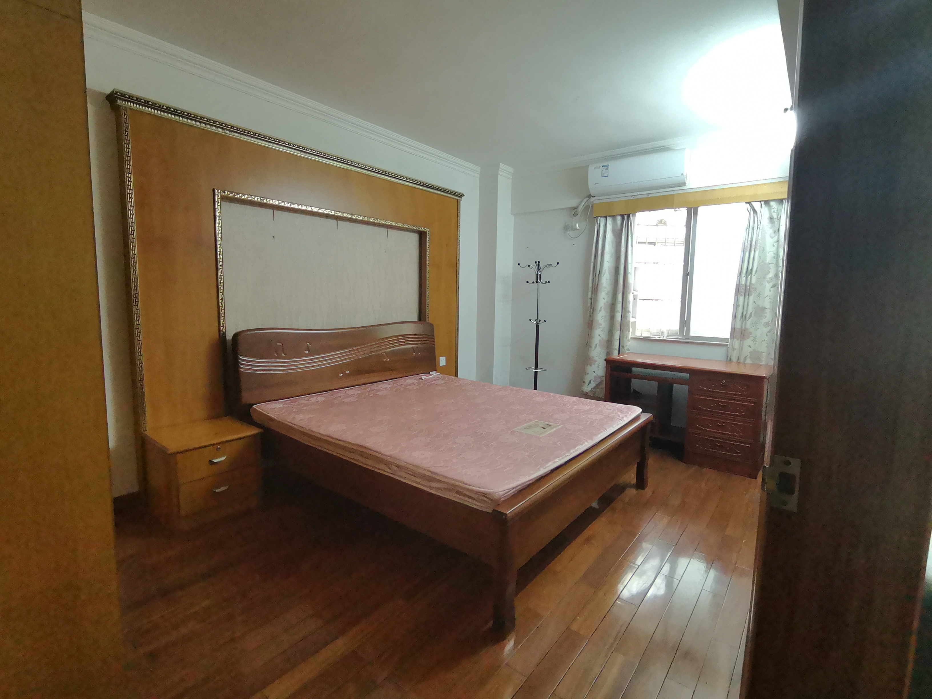 侨诚花园 3室2厅2卫 179.2万 侨诚花园 3室2厅2卫 179.2万客厅