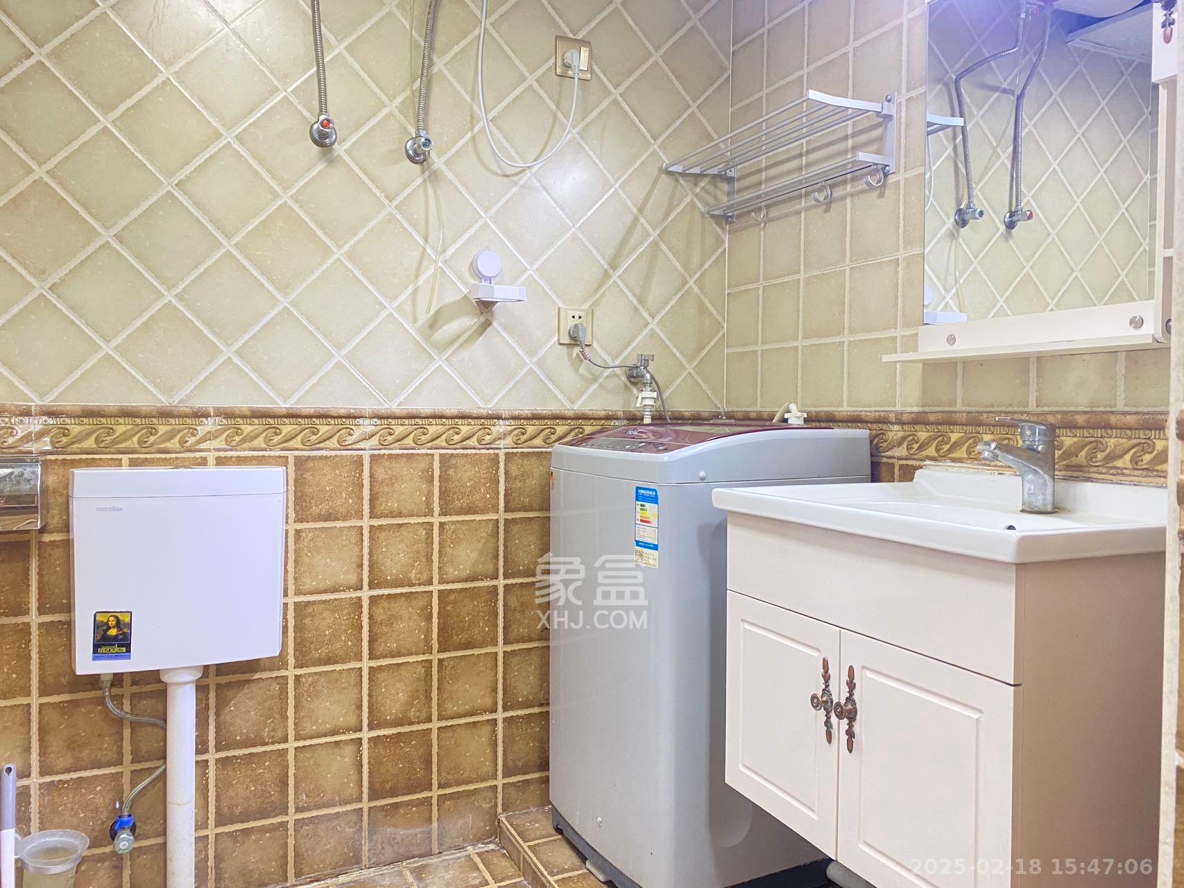 达美D6区  1室1厅1卫   1500.00元/月室内图