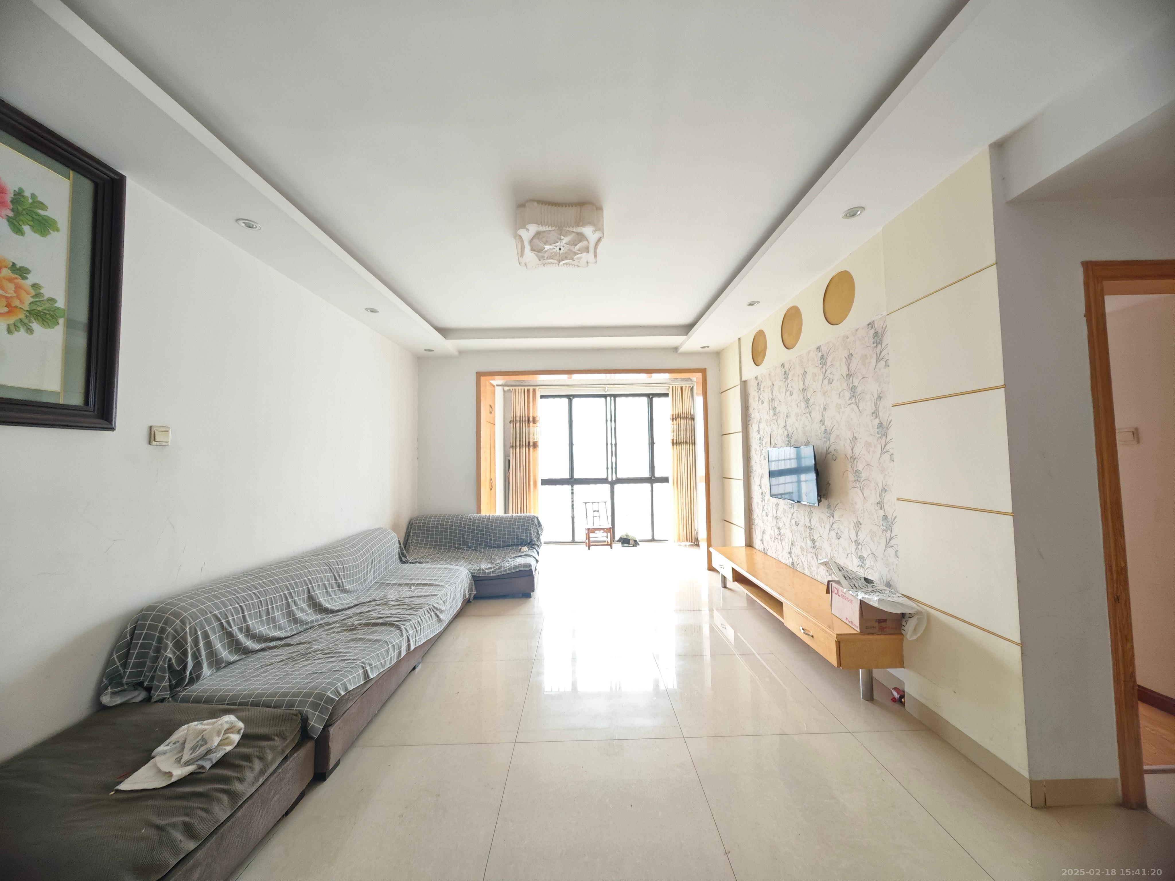 鸿润园 2室2厅1卫 1700.0元/月 鸿润园 2室2厅1卫 1700.0元/月室内图