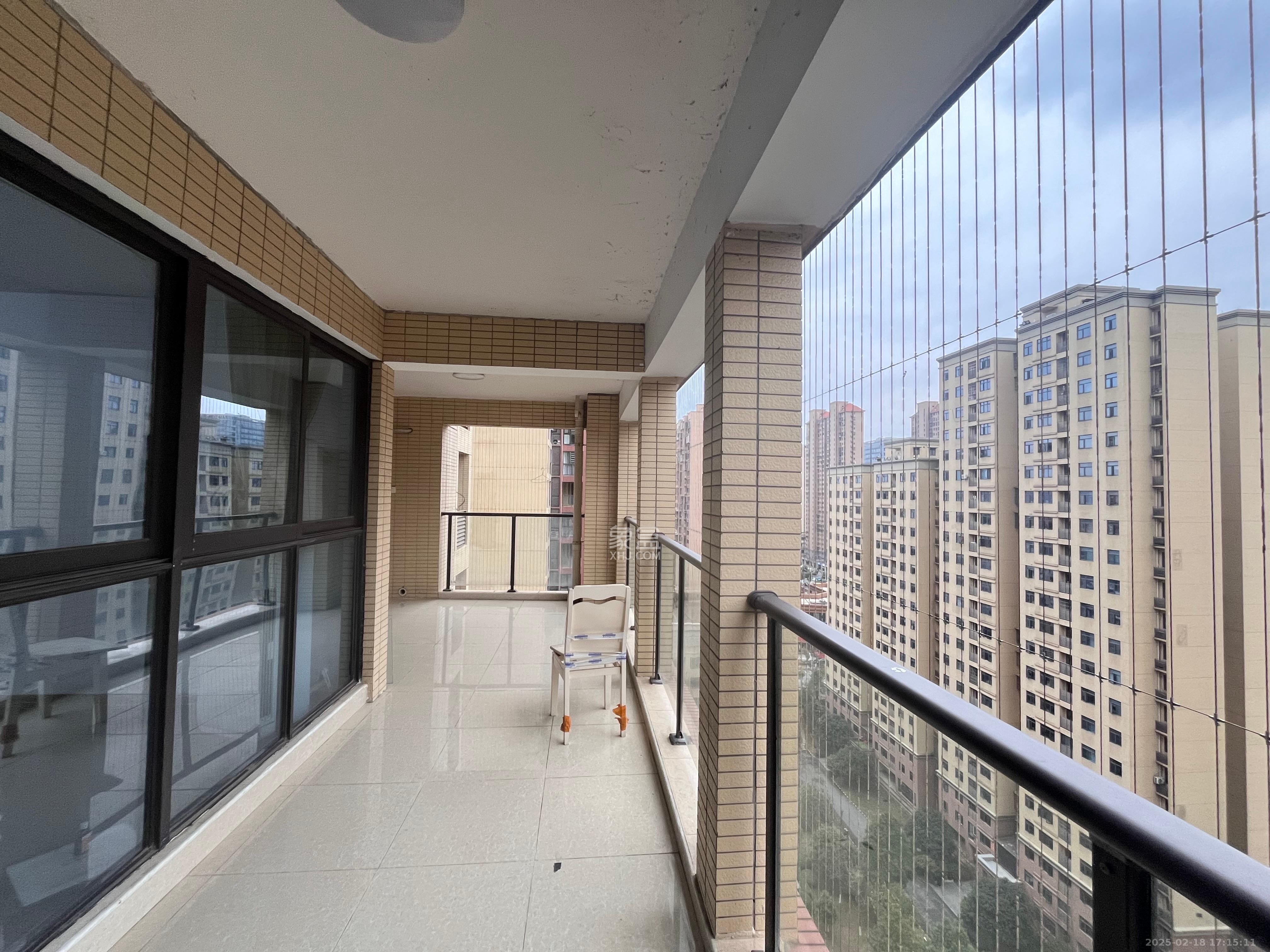 盛隆佳园  4室2厅3卫    3900.0元/月 盛隆佳园  4室2厅3卫    3900.0元/月室内图