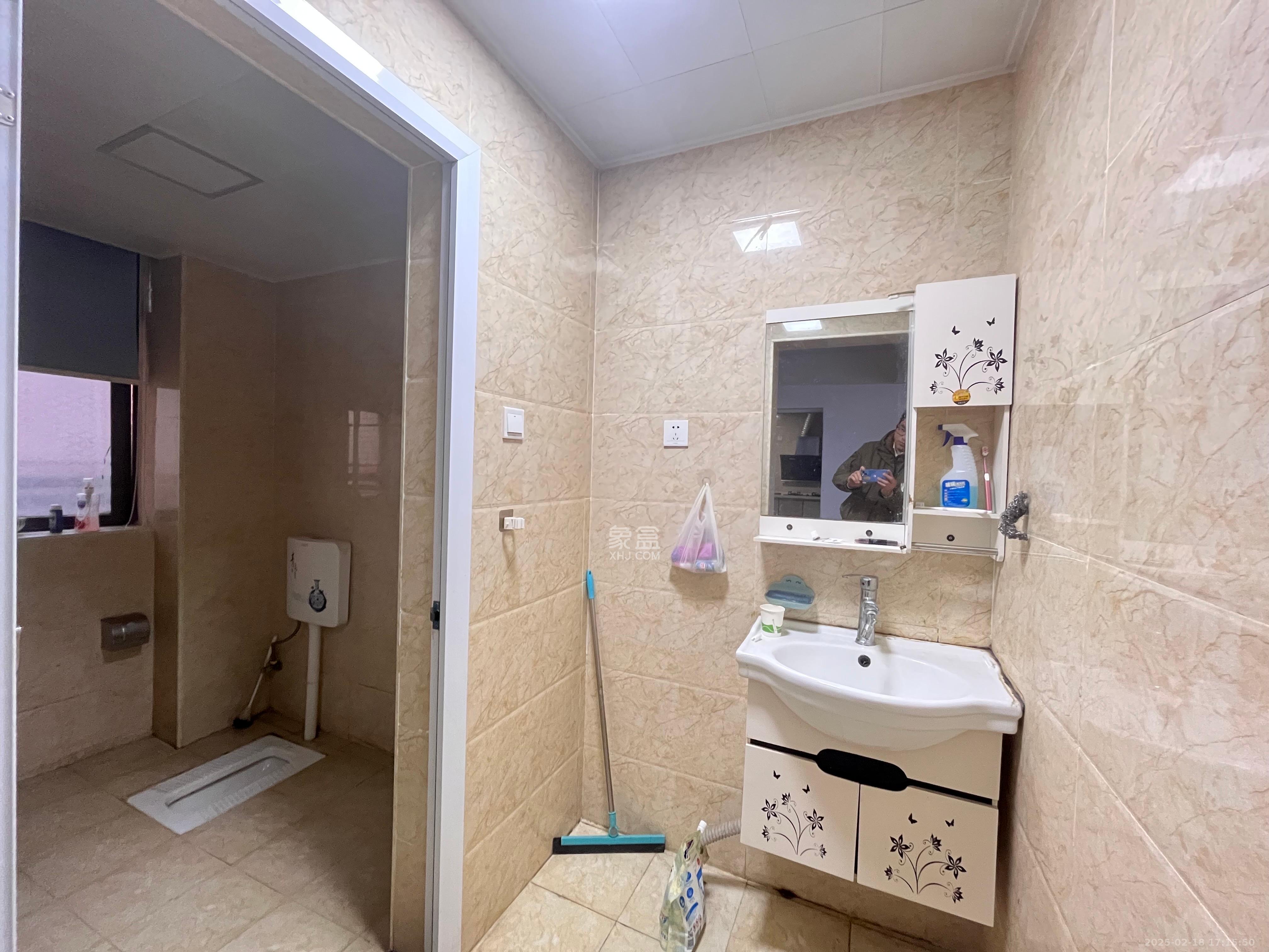 盛隆佳园  4室2厅3卫    3900.0元/月 盛隆佳园  4室2厅3卫    3900.0元/月室内图