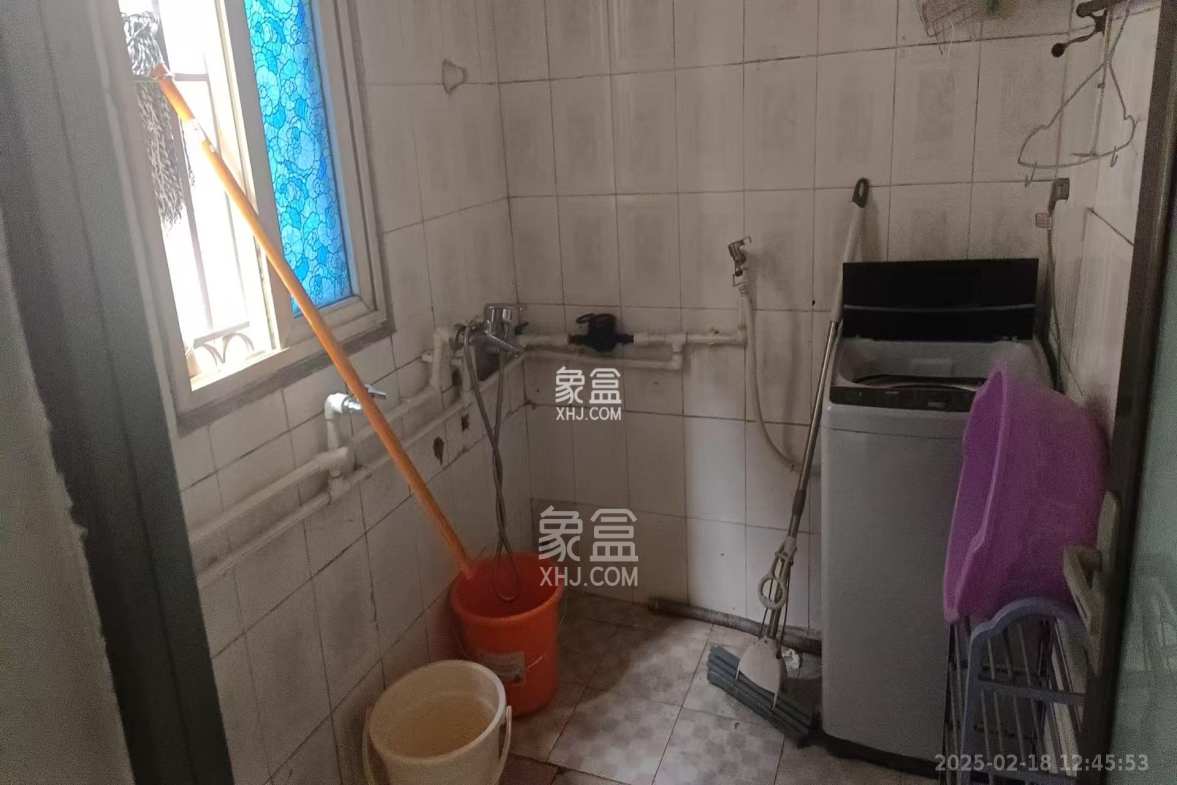 星沙三区 2室1厅1卫 1100.0元/月 星沙三区 2室1厅1卫 1100.0元/月室内图