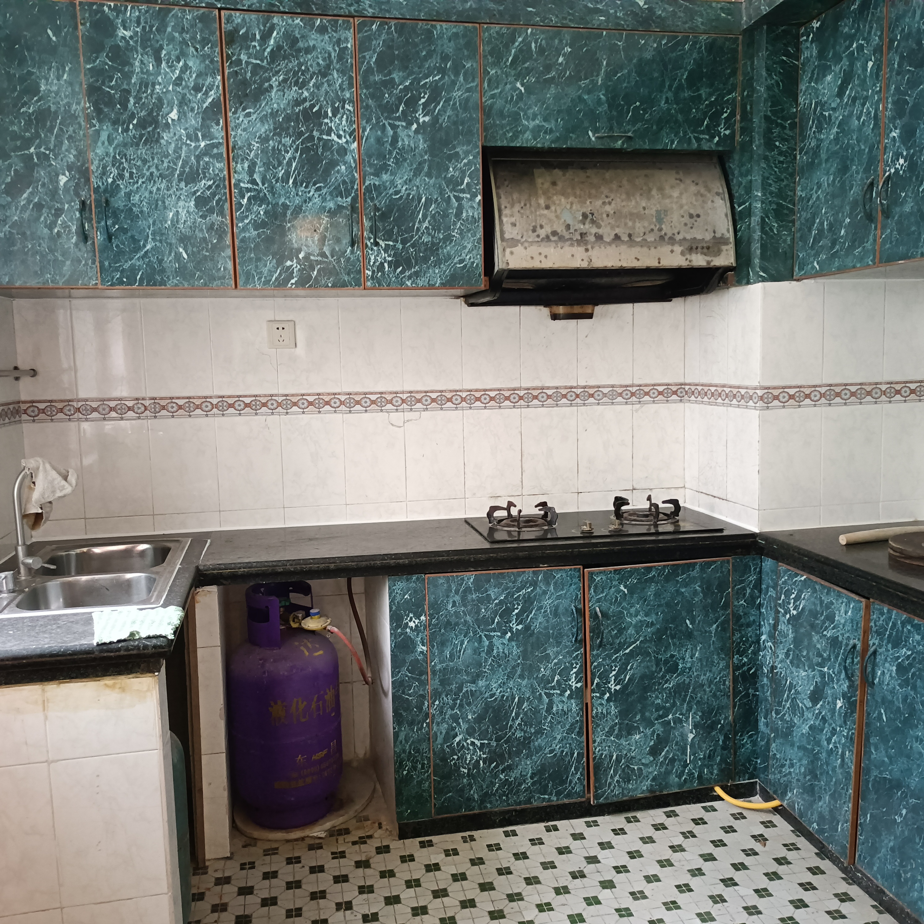 凤凰新村 3室2厅2卫 2600.0元/月 凤凰新村 3室2厅2卫 2600.0元/月室内图