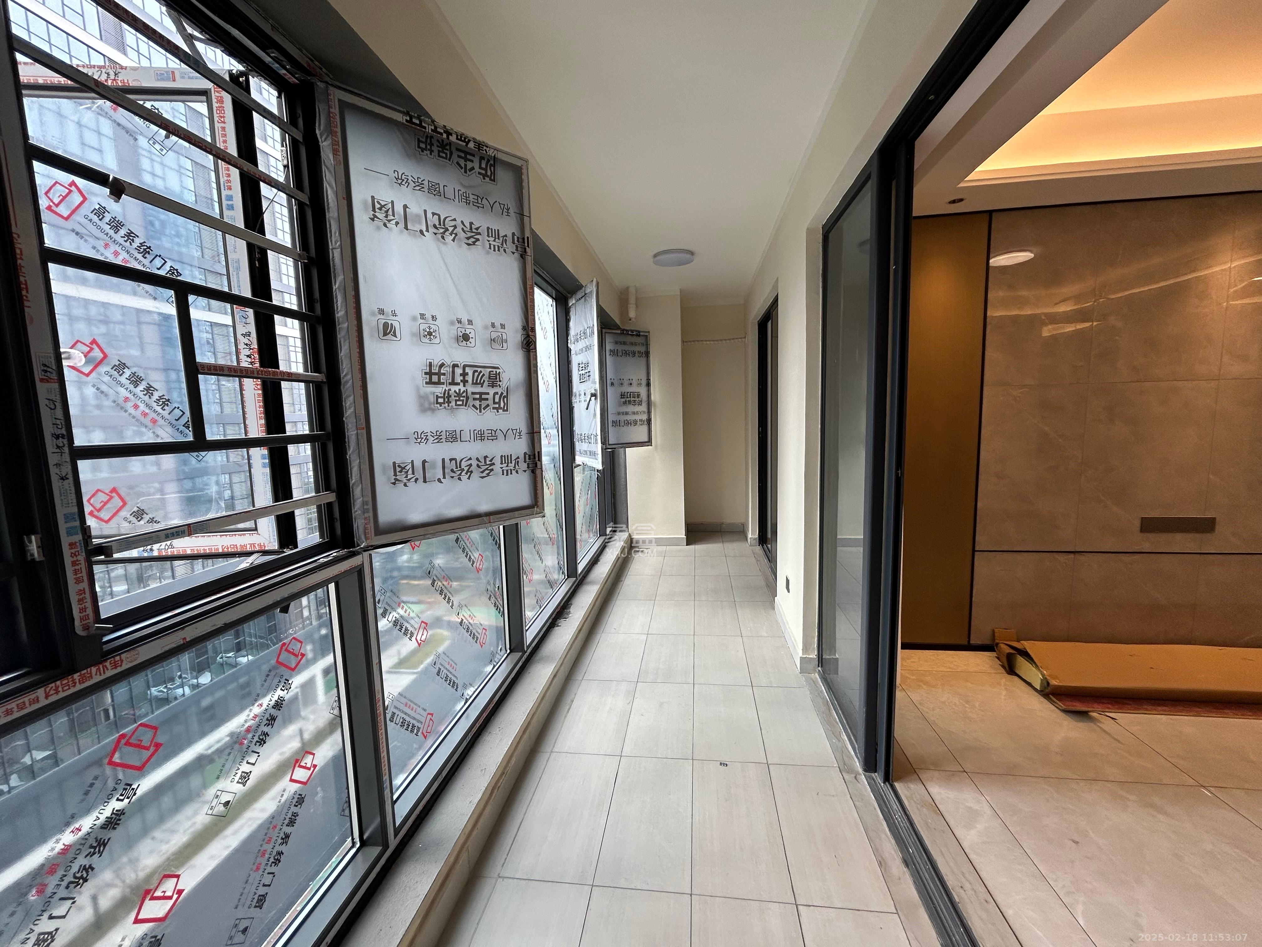 长房悦香山  4室2厅2卫    4000.0元/月室内图