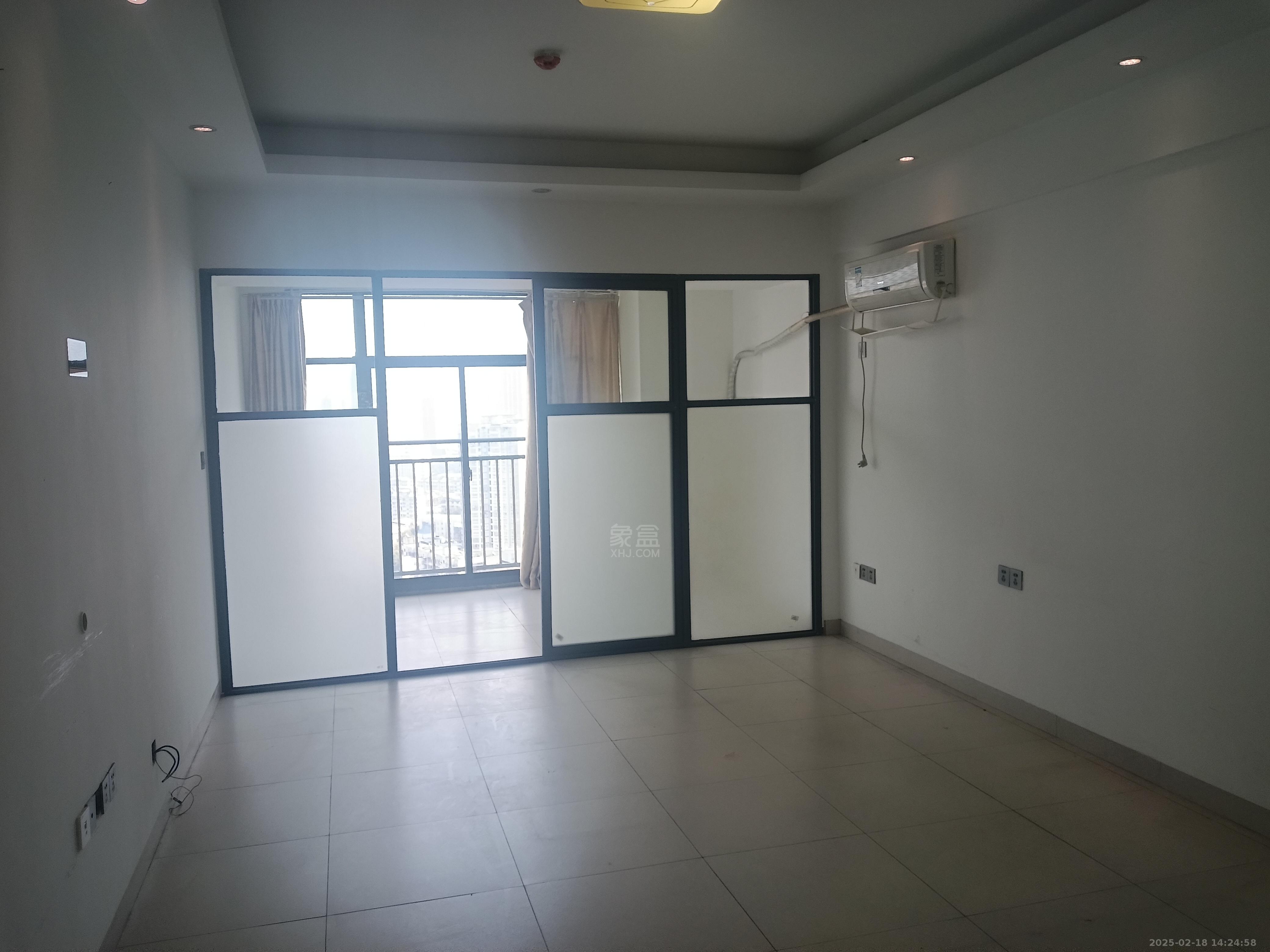 明峰银座  1室1厅0卫    1200.0元/月 明峰银座  1室1厅0卫    1200.0元/月