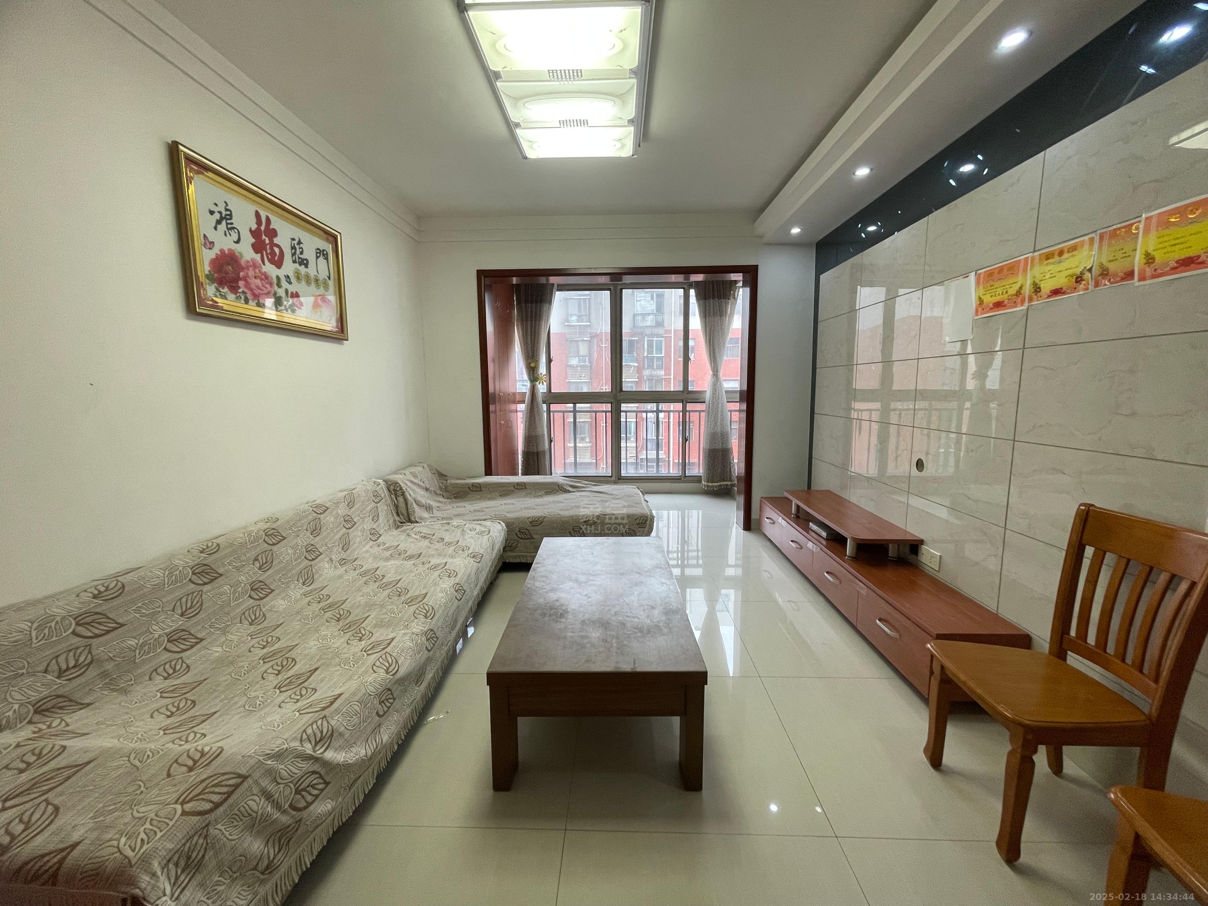 庐山恋 3室2厅2卫 1600.0元/月 庐山恋 3室2厅2卫 1600.0元/月室内图