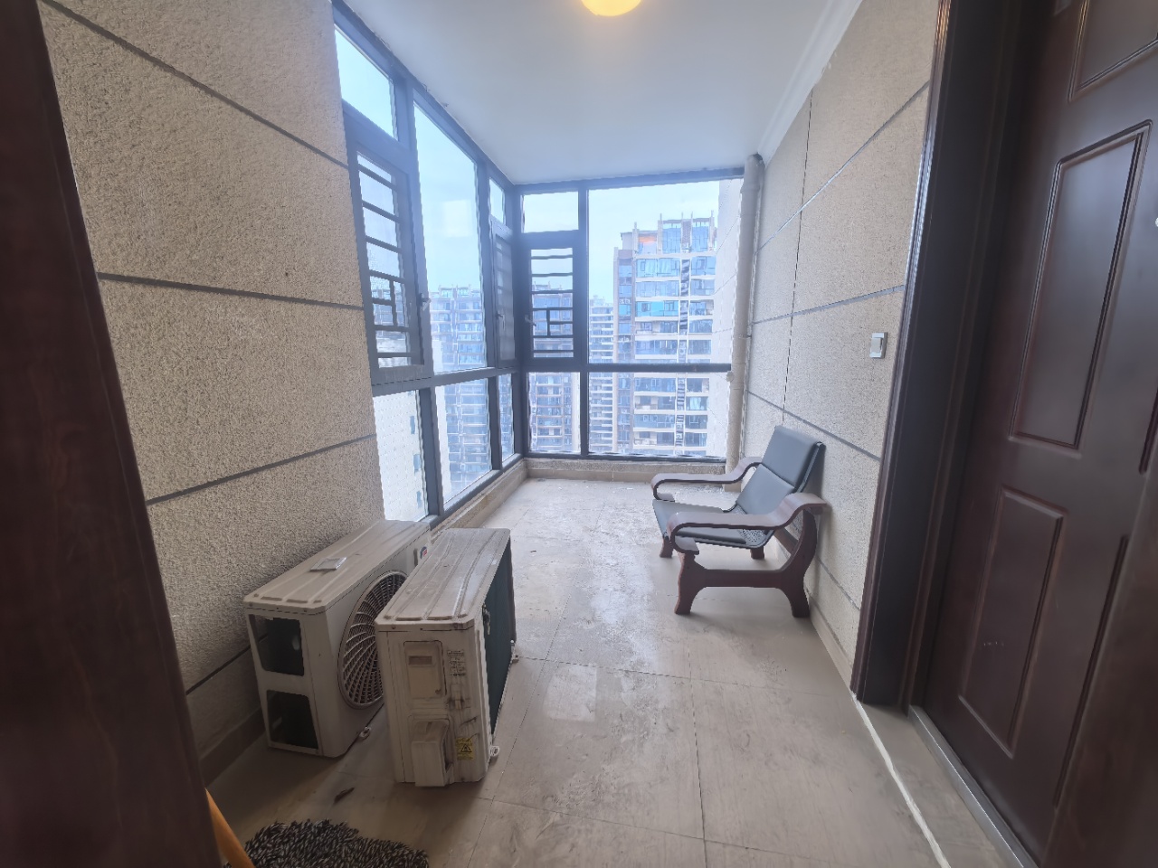 碧桂园梓山府 4室2厅2卫 1800.0元/月 碧桂园梓山府 4室2厅2卫 1800.0元/月小区图