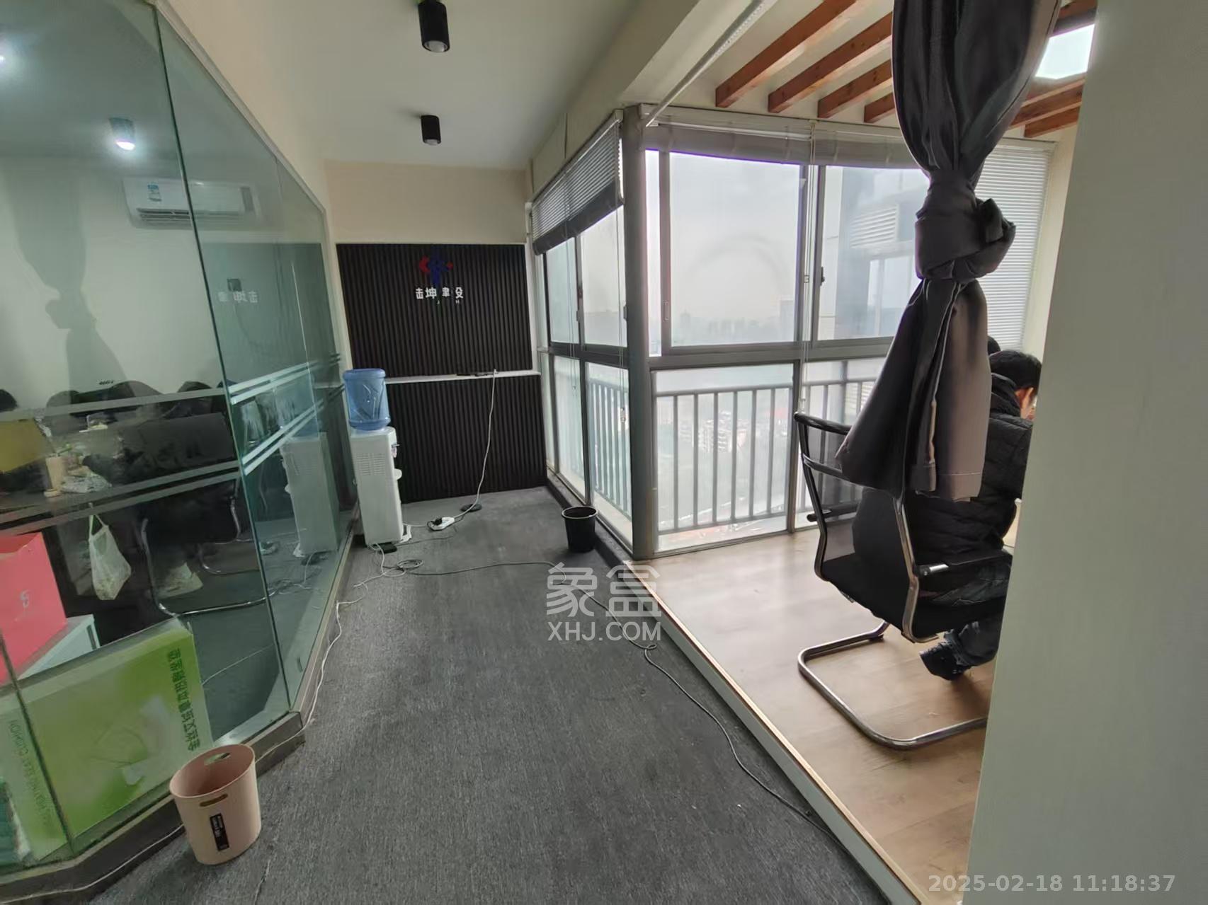 友阿光大大厦 5室1厅0卫 4500.0元/月 友阿光大大厦 5室1厅0卫 4500.0元/月室内图