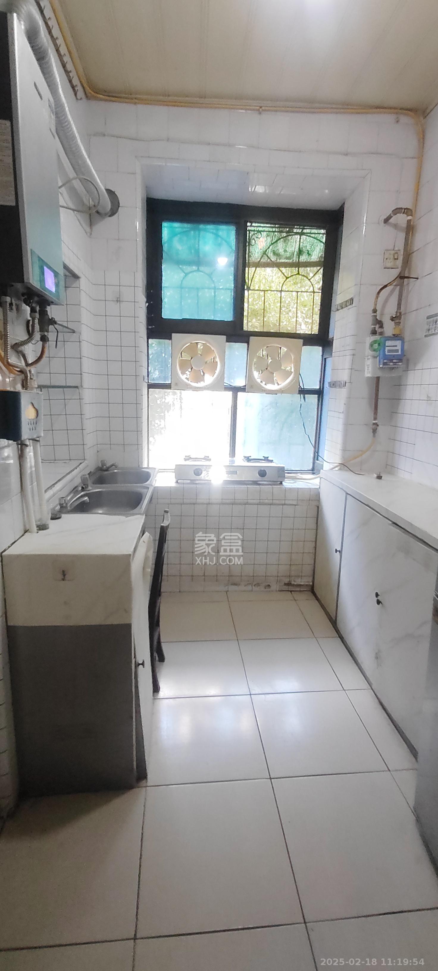 湖橡宿舍/湖橡小区 2室1厅1卫 1600.0元/月 湖橡宿舍/湖橡小区 2室1厅1卫 1600.0元/月室内图