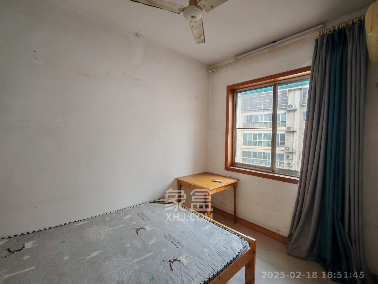 长沙市化工医药行业管理办公室宿舍 3室1厅1卫 1800.0元/月 长沙市化工医药行业管理办公室宿舍 3室1厅1卫 1800.0元/月室内图