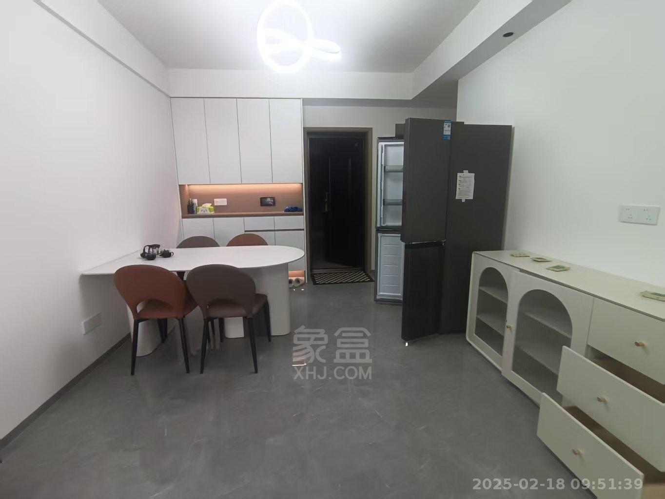 华晨神农湾 2室2厅1卫 2800.0元/月 华晨神农湾 2室2厅1卫 2800.0元/月室内图