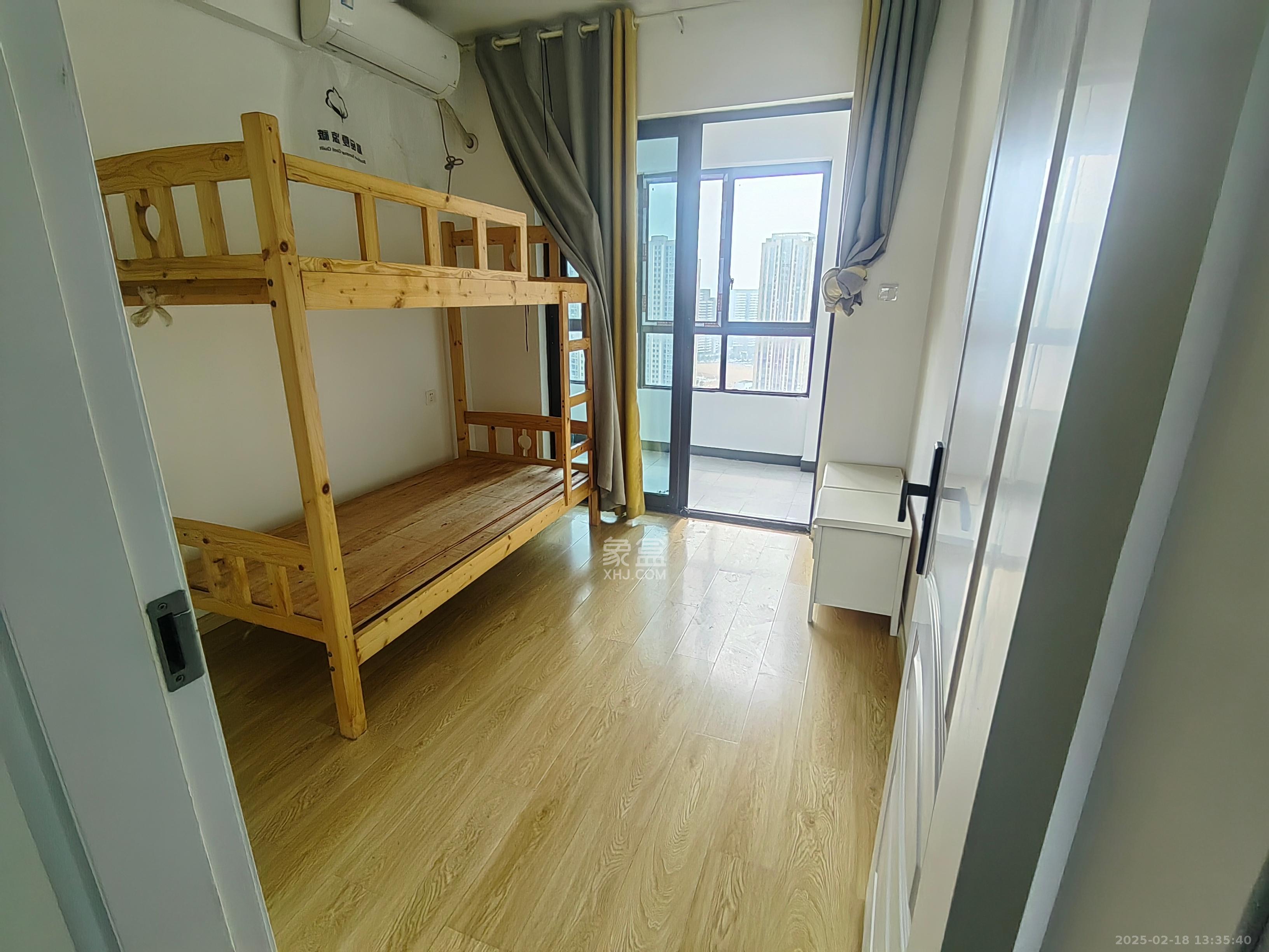 洋湖18克拉(旷远洋湖18克拉) 4室2厅2卫 3380.0元/月 洋湖18克拉(旷远洋湖18克拉) 4室2厅2卫 3380.0元/月室内图