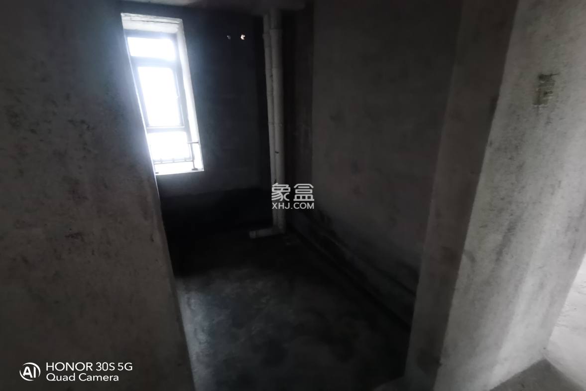 宁邦中心(二期公园里) 3室2厅2卫 90.0万 宁邦中心(二期公园里) 3室2厅2卫 90.0万室内图