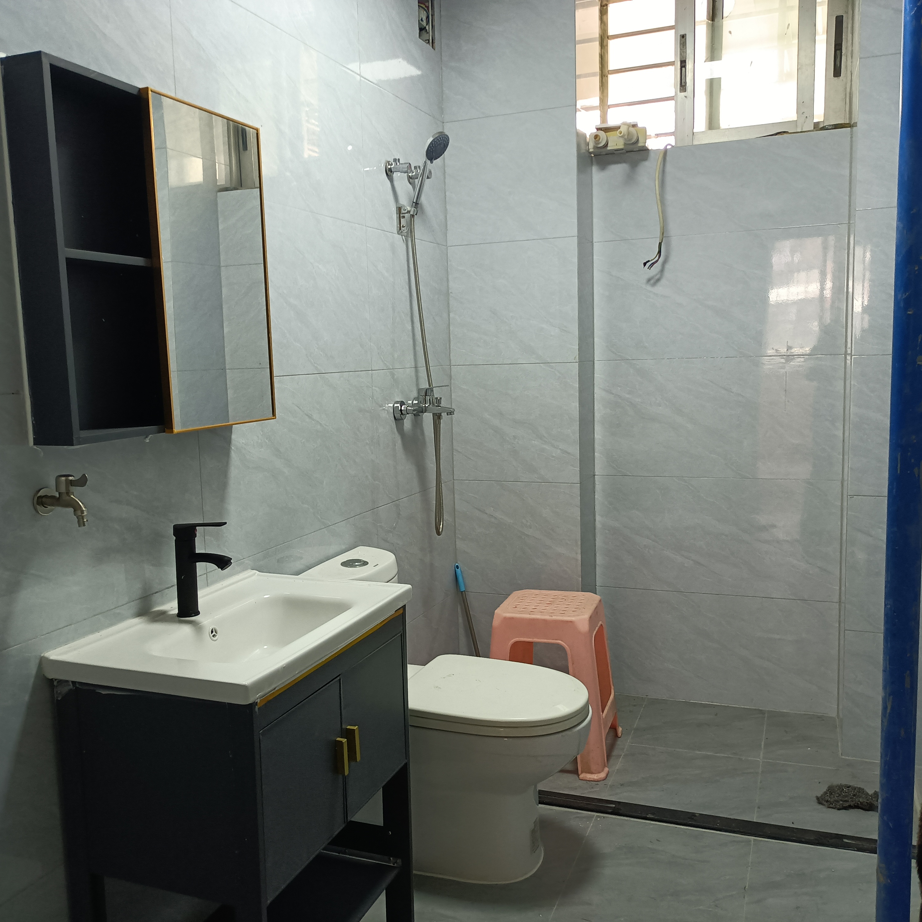 凤凰新村 3室2厅2卫 2600.0元/月 凤凰新村 3室2厅2卫 2600.0元/月室内图