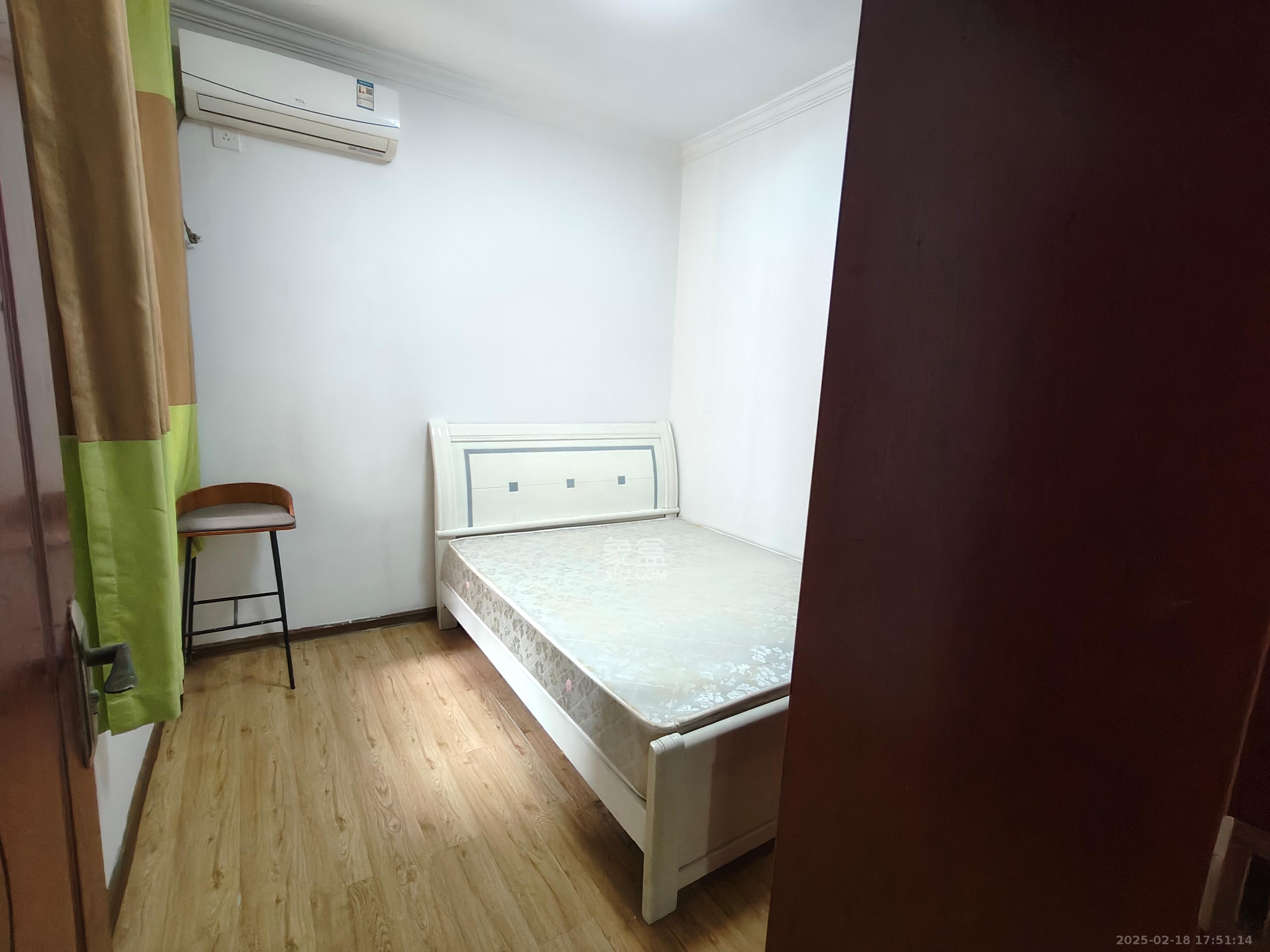 梅溪鑫苑名家 3室2厅1卫 2300.0元/月 梅溪鑫苑名家 3室2厅1卫 2300.0元/月室内图