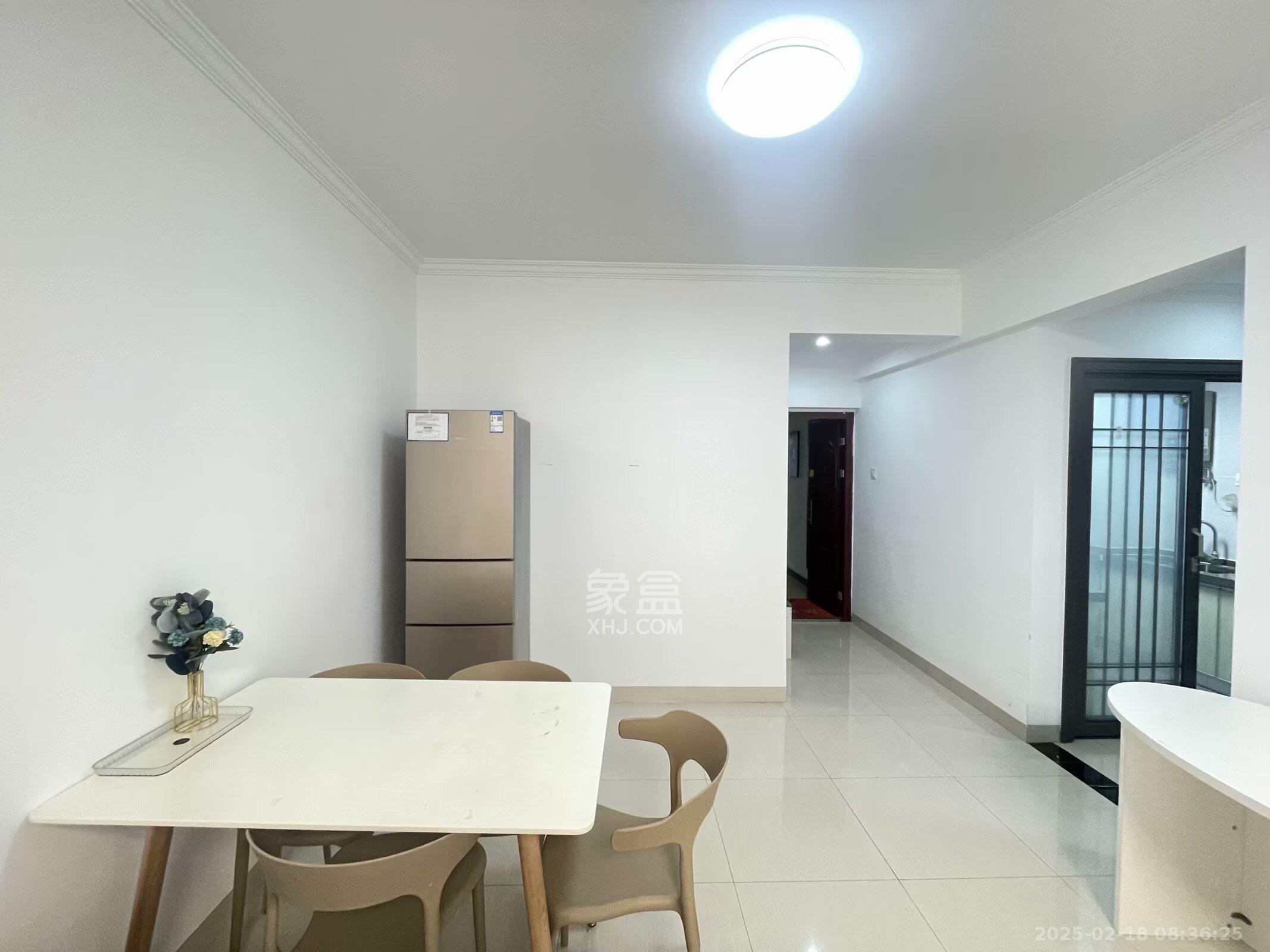 嘉雨兴园 2室1厅1卫 2600.0元/月 嘉雨兴园 2室1厅1卫 2600.0元/月室内图