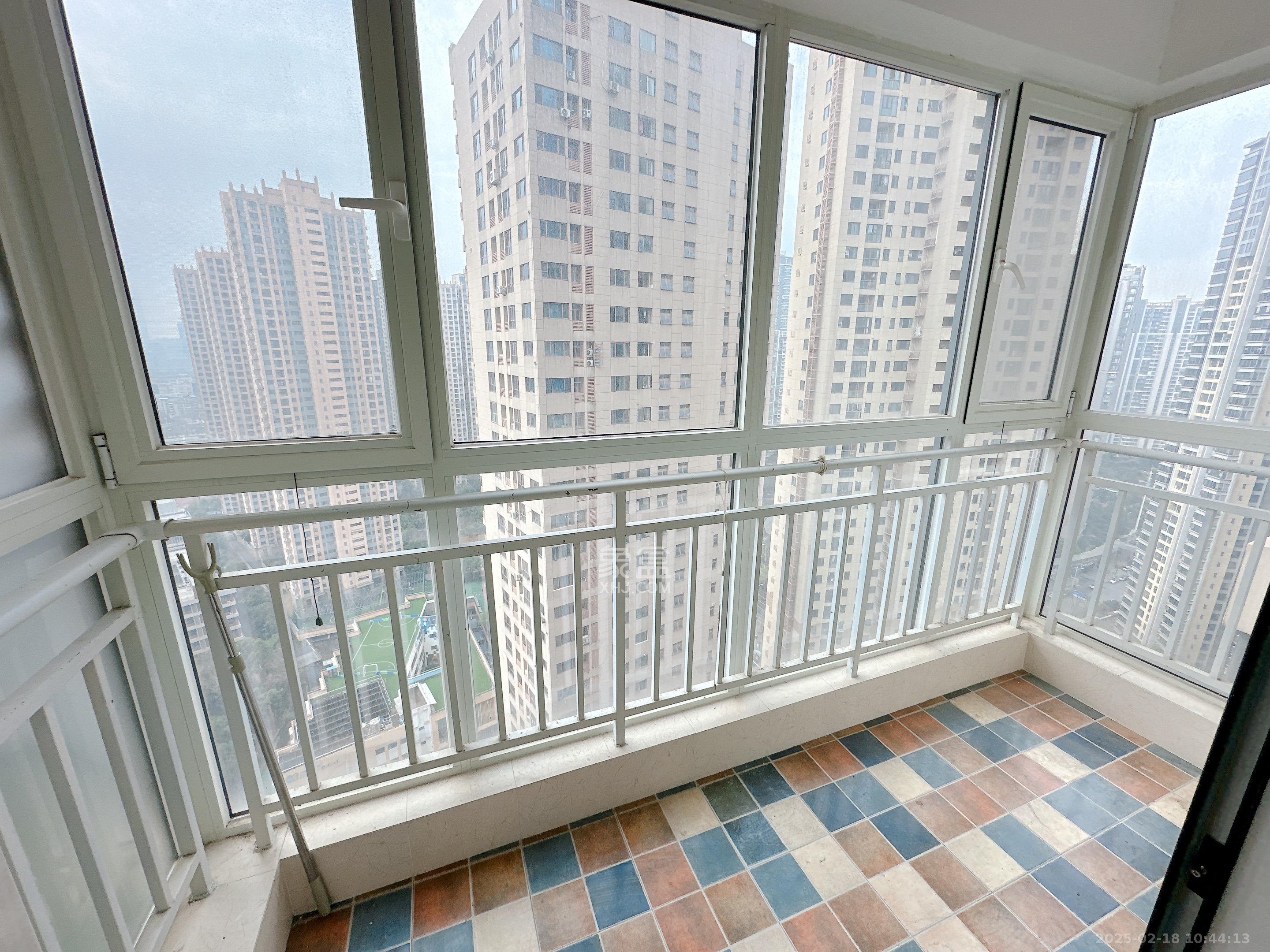 北辰三角洲E4区 3室2厅1卫 3200.0元/月 北辰三角洲E4区 3室2厅1卫 3200.0元/月室内图