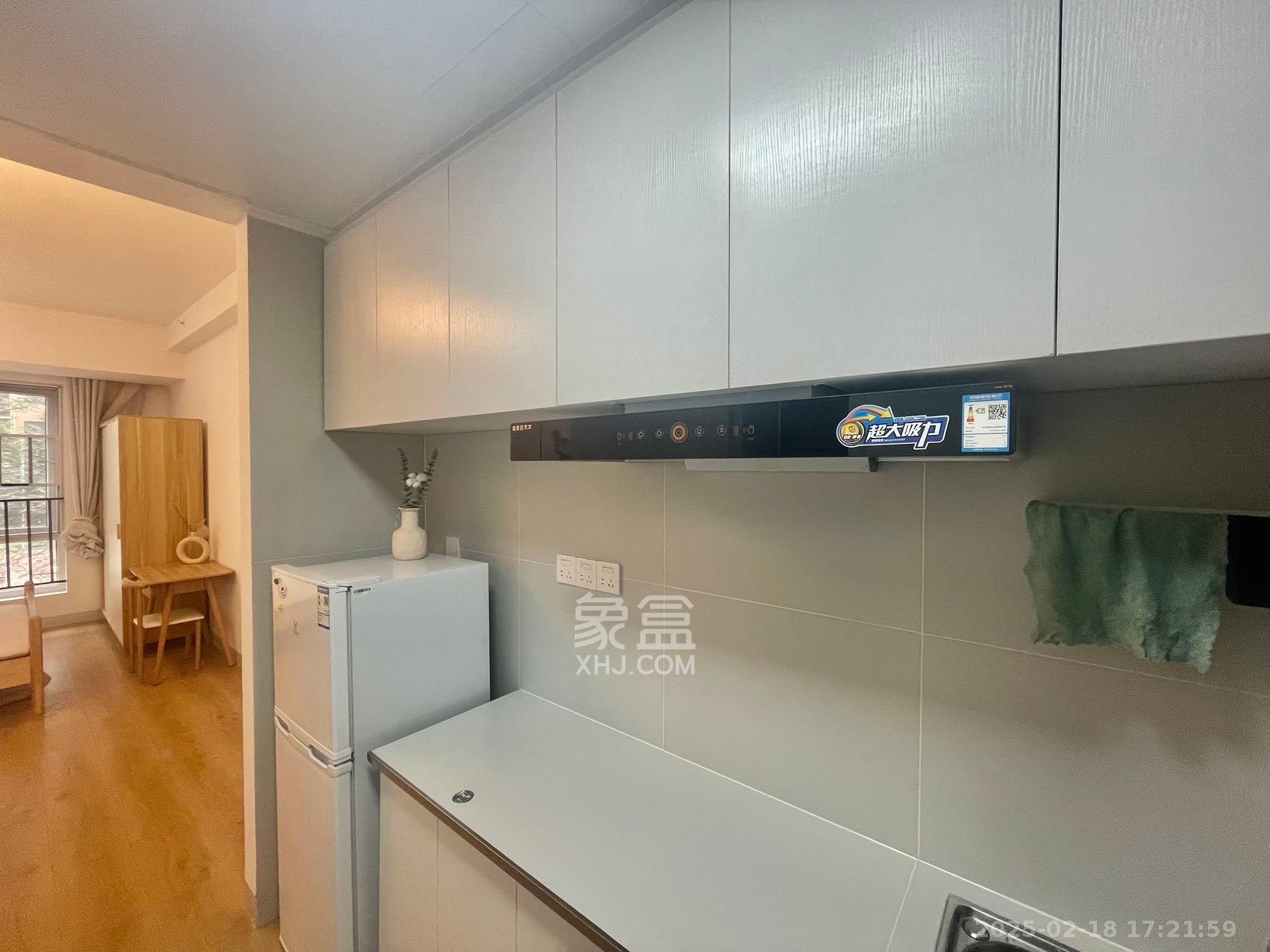 金地铂悦 1室0厅0卫 1300.0元/月 金地铂悦 1室0厅0卫 1300.0元/月室内图