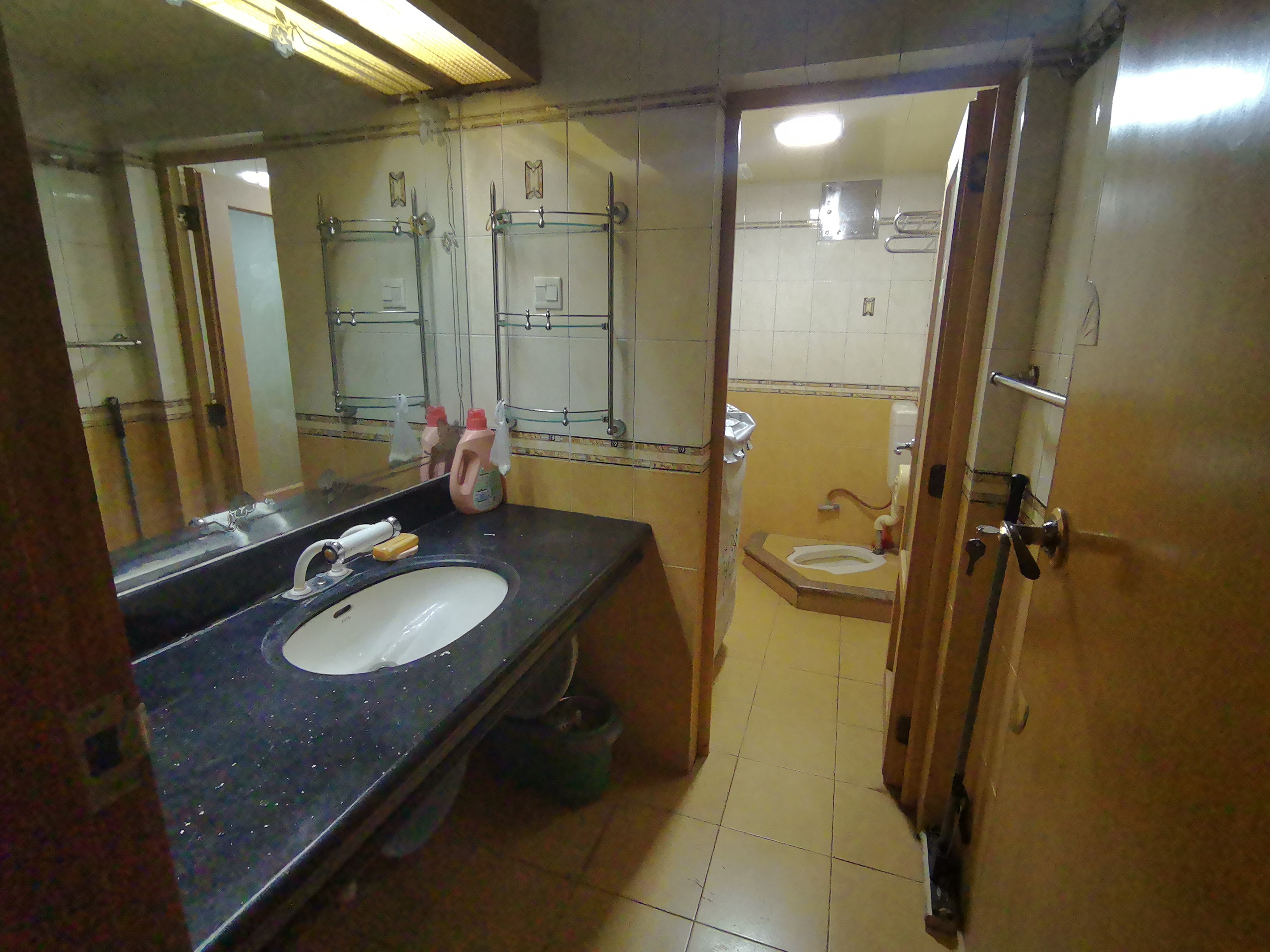 侨诚花园 3室2厅2卫 179.2万 侨诚花园 3室2厅2卫 179.2万客厅